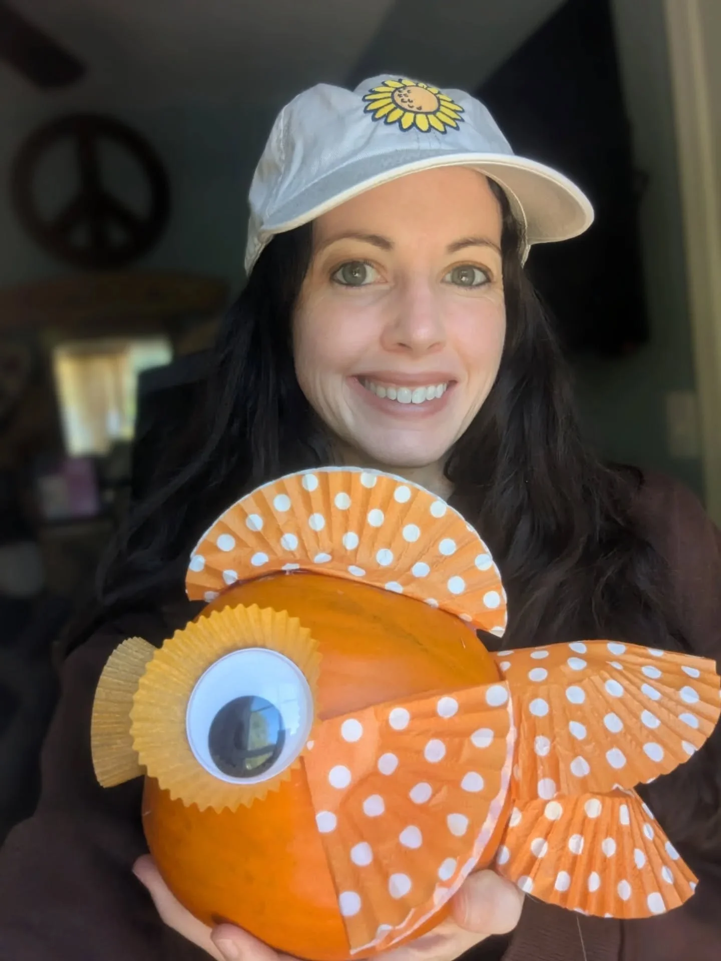 🎃🐠 Contest-ready! My goldfish pumpkin is heading to the Jenkins Pumpkin Festival this weekend at Jenkins Memorial Church in Pasadena &mdash; trick-or-treating, pumpkin derby, decorating contest, pumpkin patch, great food &amp; lots of fall fun! 🍁 