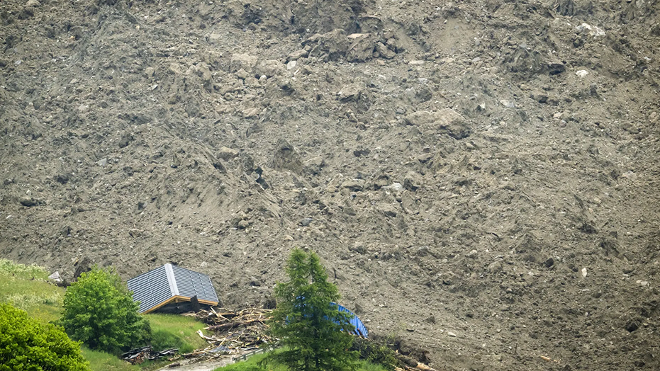 Une maison ensevellie du village de Blatten.