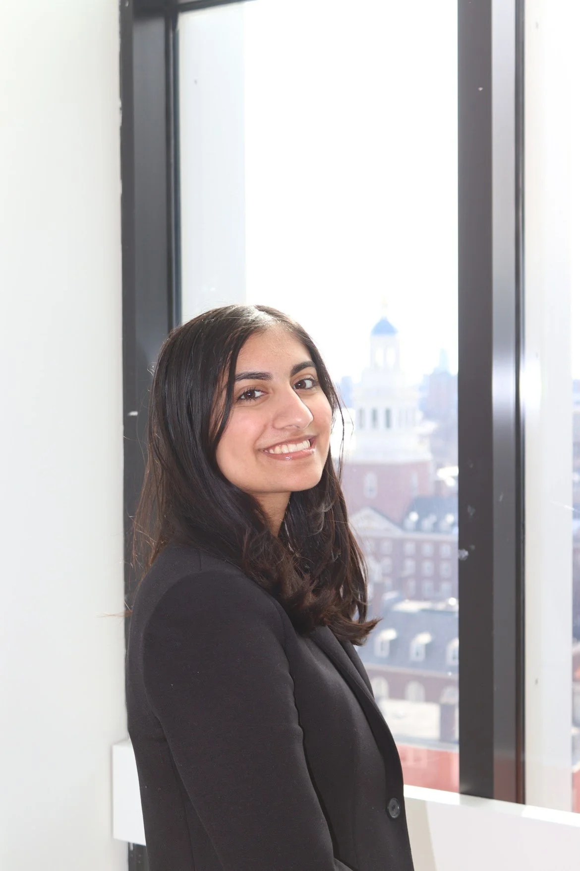 headshotwinter24 - Lara Rahman.JPG