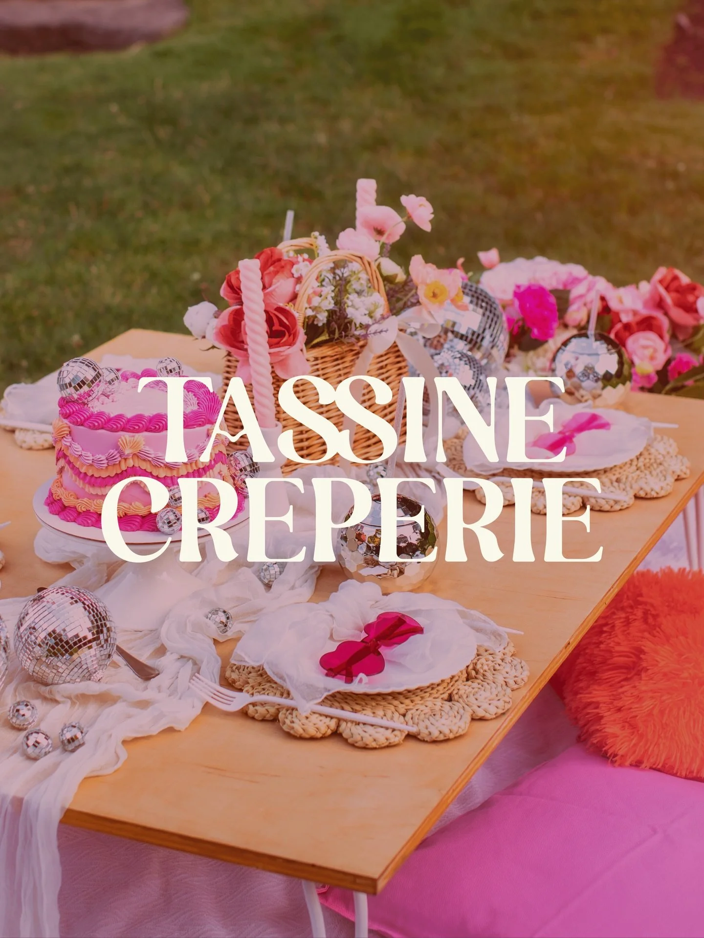 say hello to Tassine Creperie &ndash; a premium French crepe cart. We went for an elegant, bold, feminine vibe and I think it turned out so nicely! I can&rsquo;t wait to see how this brand continues evolving! 💖 @tassinecreperie ✨

By serving artisin
