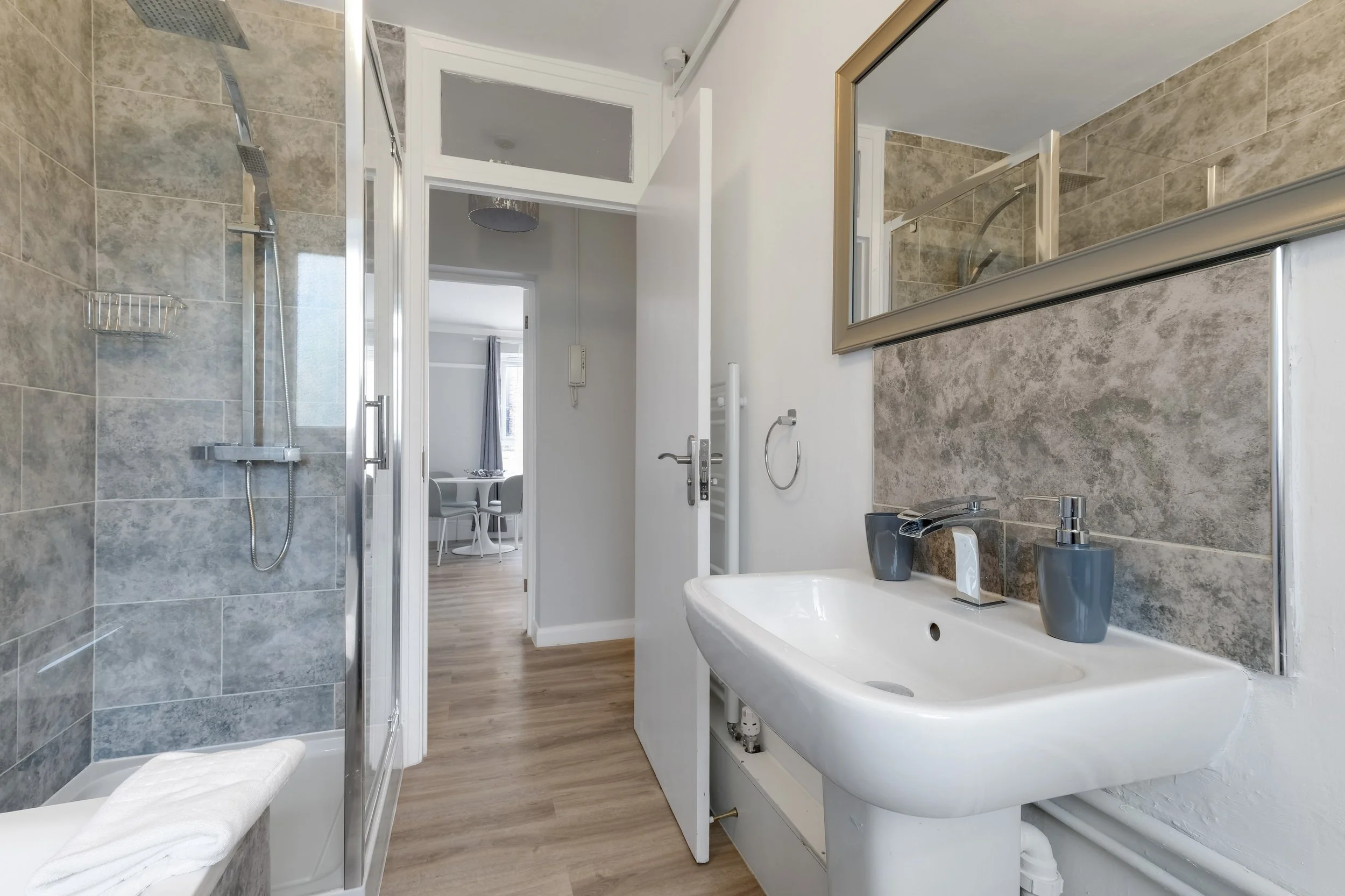 Roost SW18 Morris Gdns 44_20.jpg