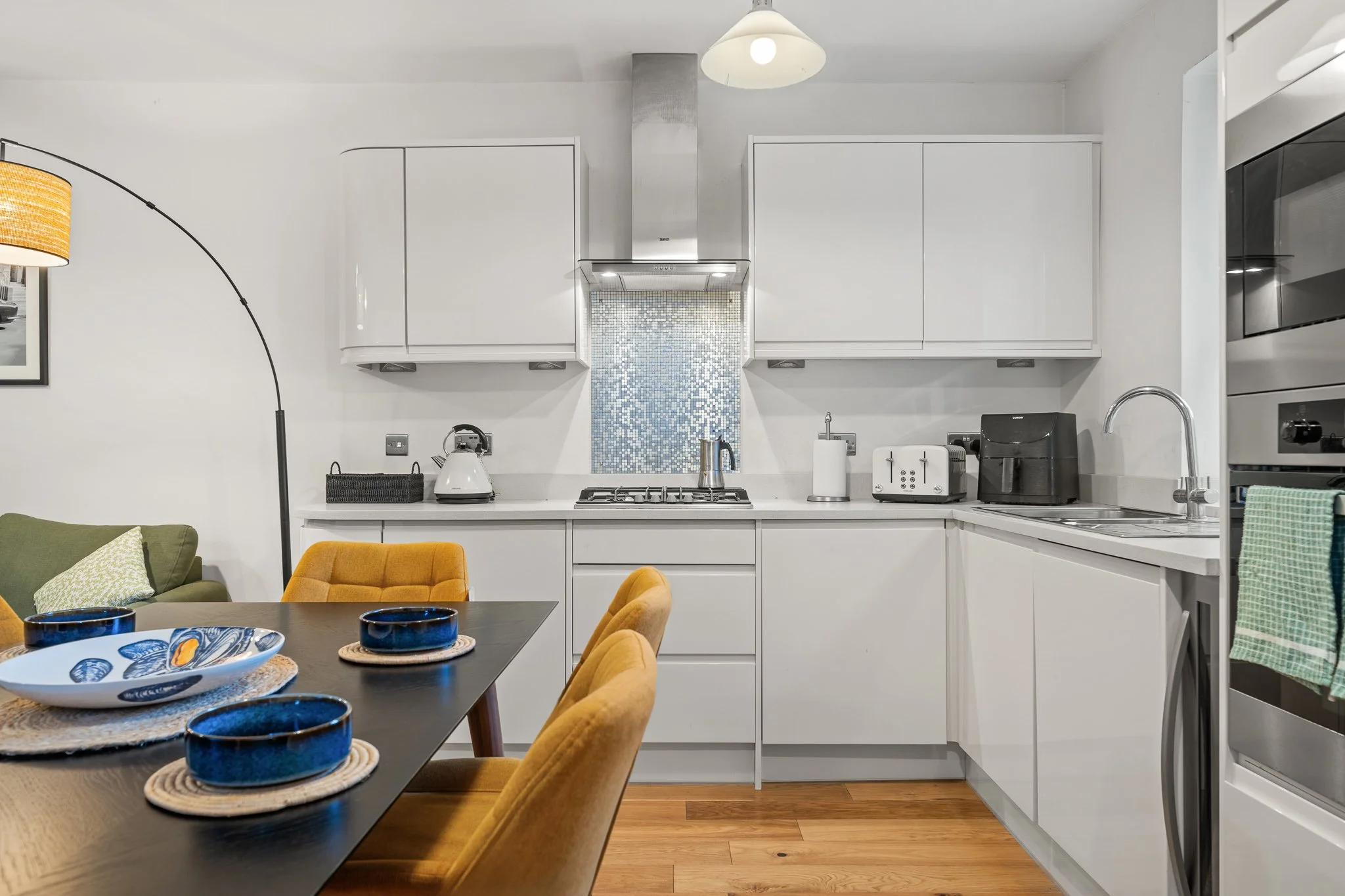 Fulham Palace Road-13.jpg