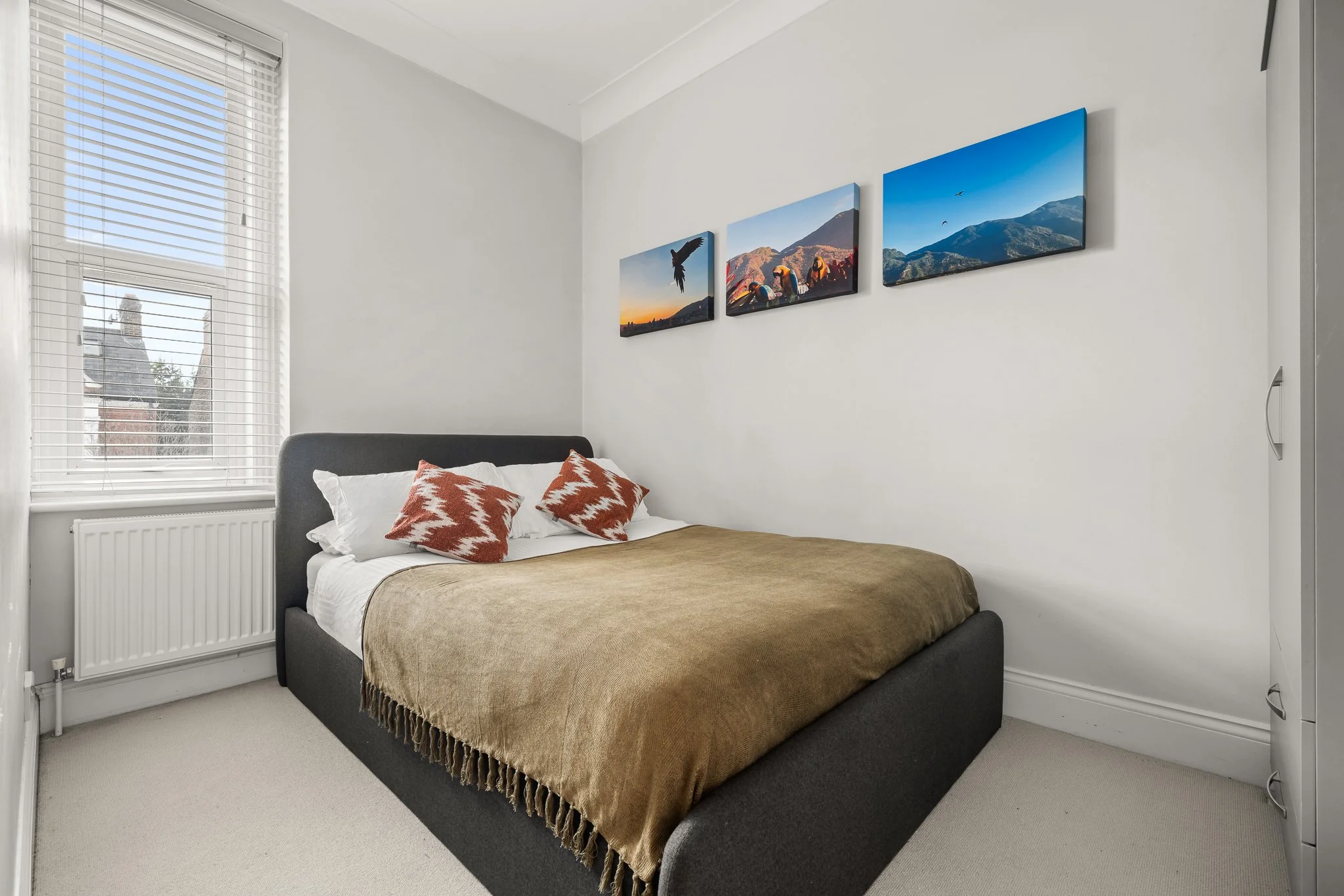 Fulham Palace Road.jpg