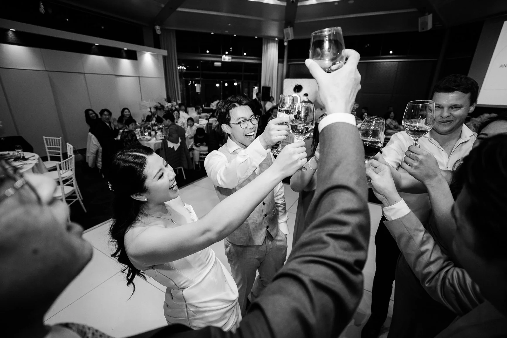Ballyhoo-Photography_LA_Dockside_Sydney-Wedding_00146.jpg