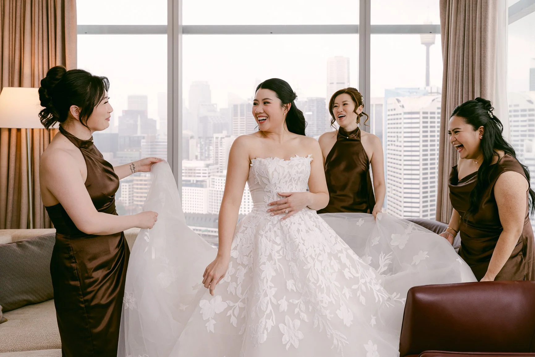 Ballyhoo-Photography_LA_Dockside_Sydney-Wedding_00008.jpg