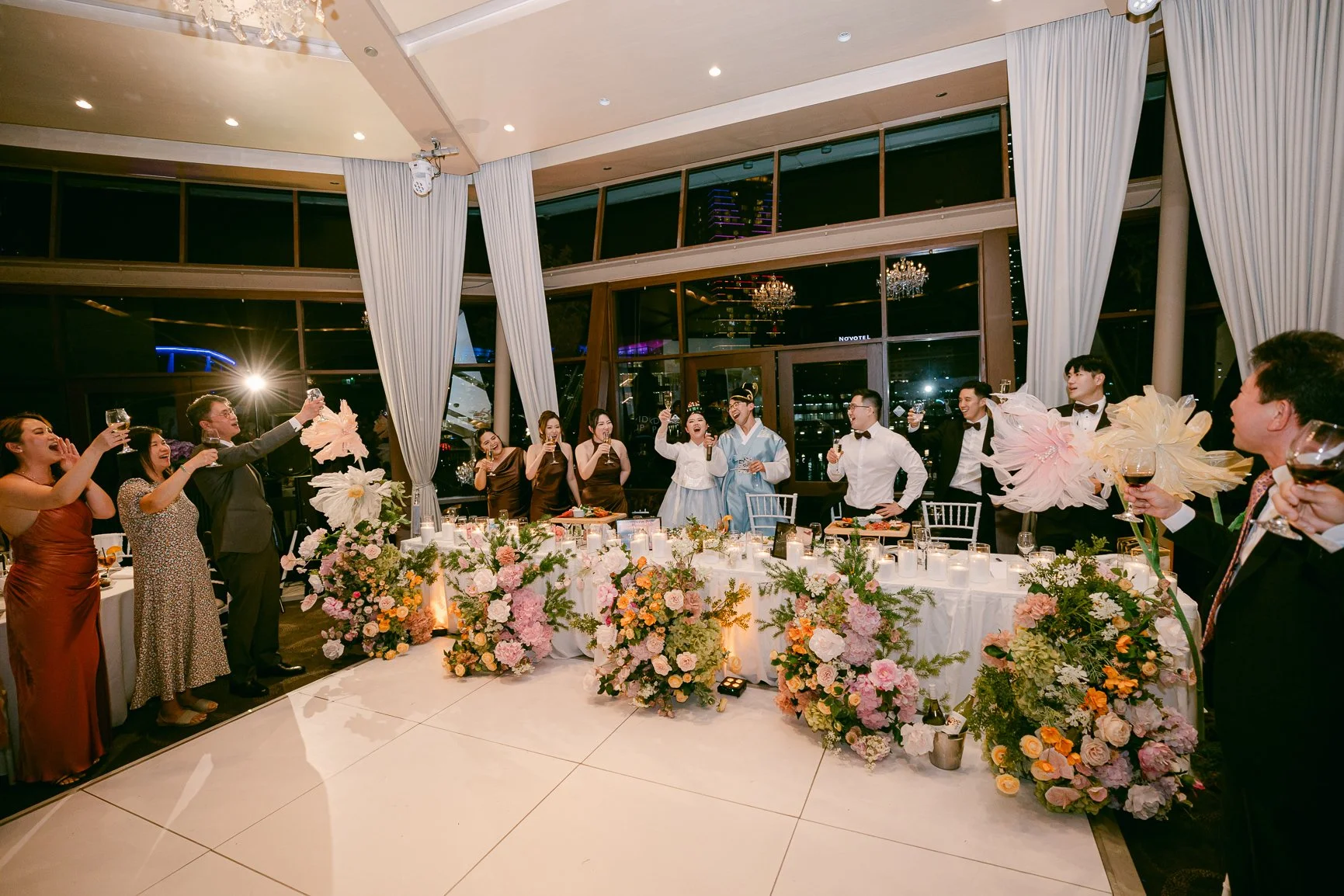 Ballyhoo-Photography_LA_Dockside_Sydney-Wedding_00140.jpg