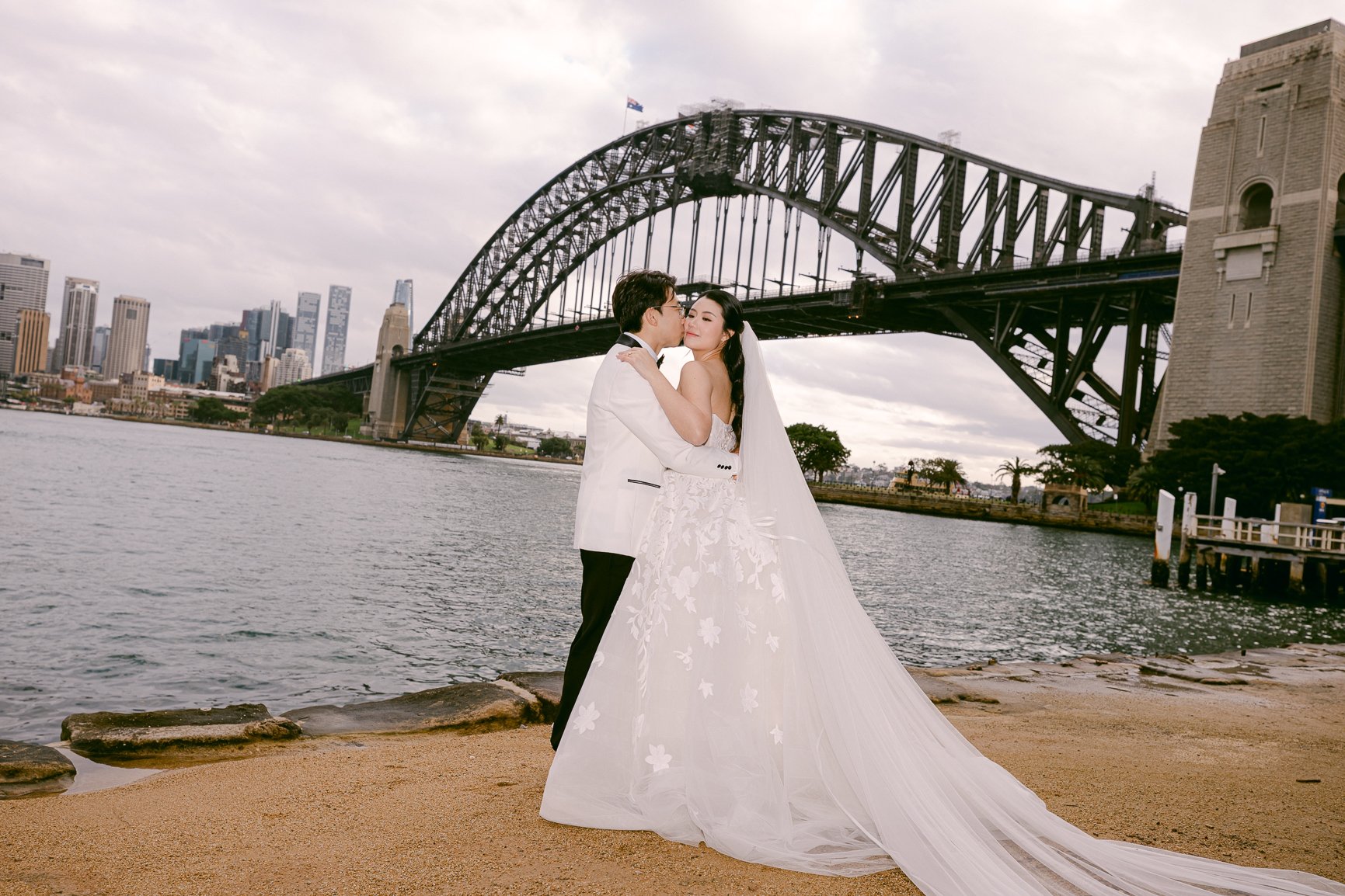 Ballyhoo-Photography_LA_Dockside_Sydney-Wedding_00075.jpg
