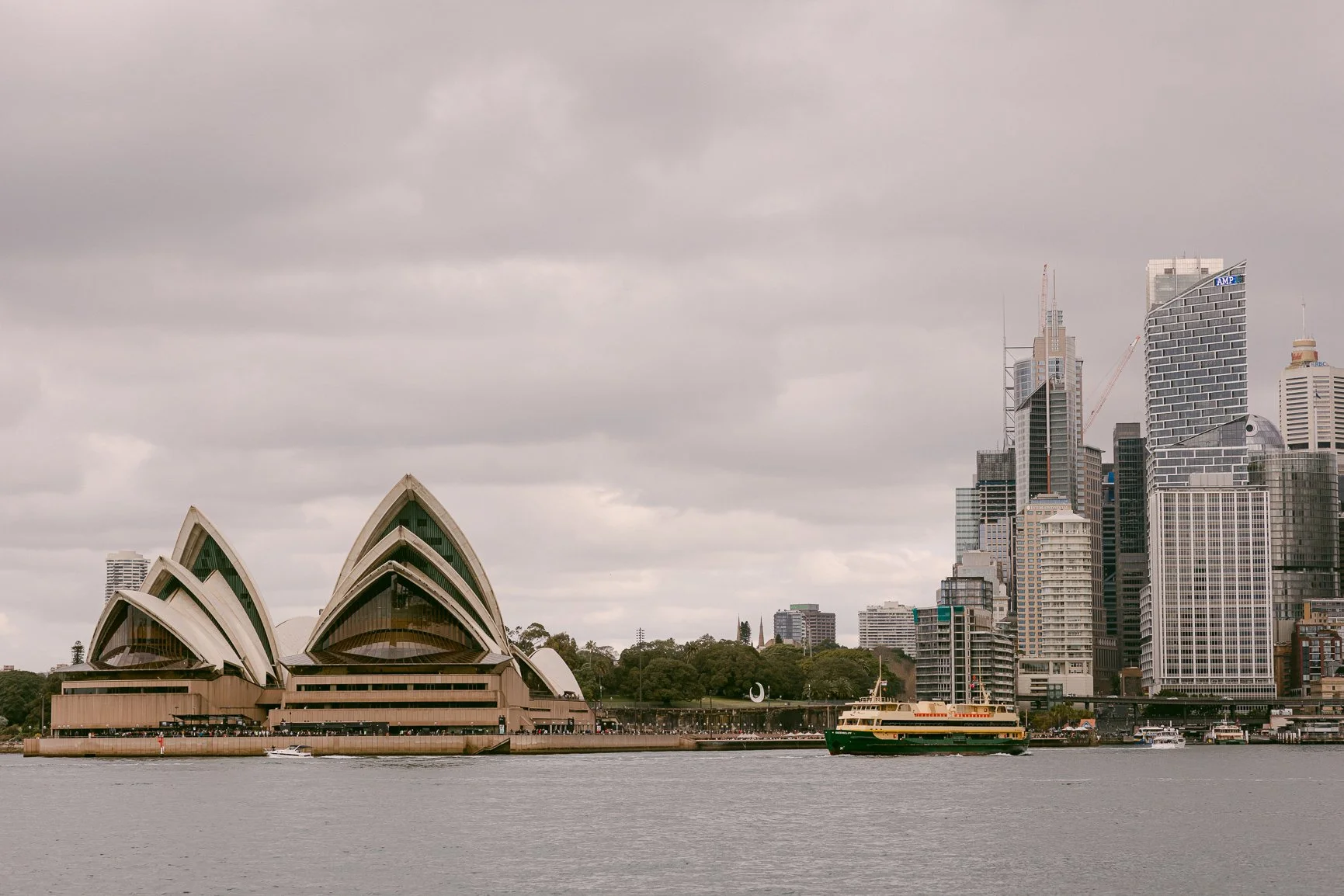 Ballyhoo-Photography_LA_Dockside_Sydney-Wedding_00043.jpg