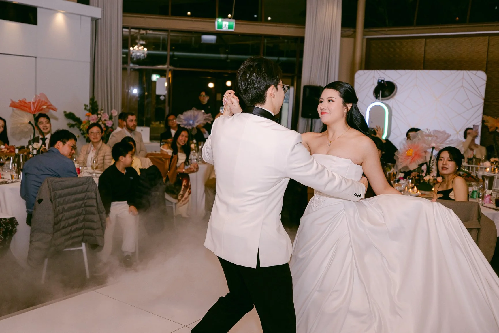 Ballyhoo-Photography_LA_Dockside_Sydney-Wedding_00113.jpg