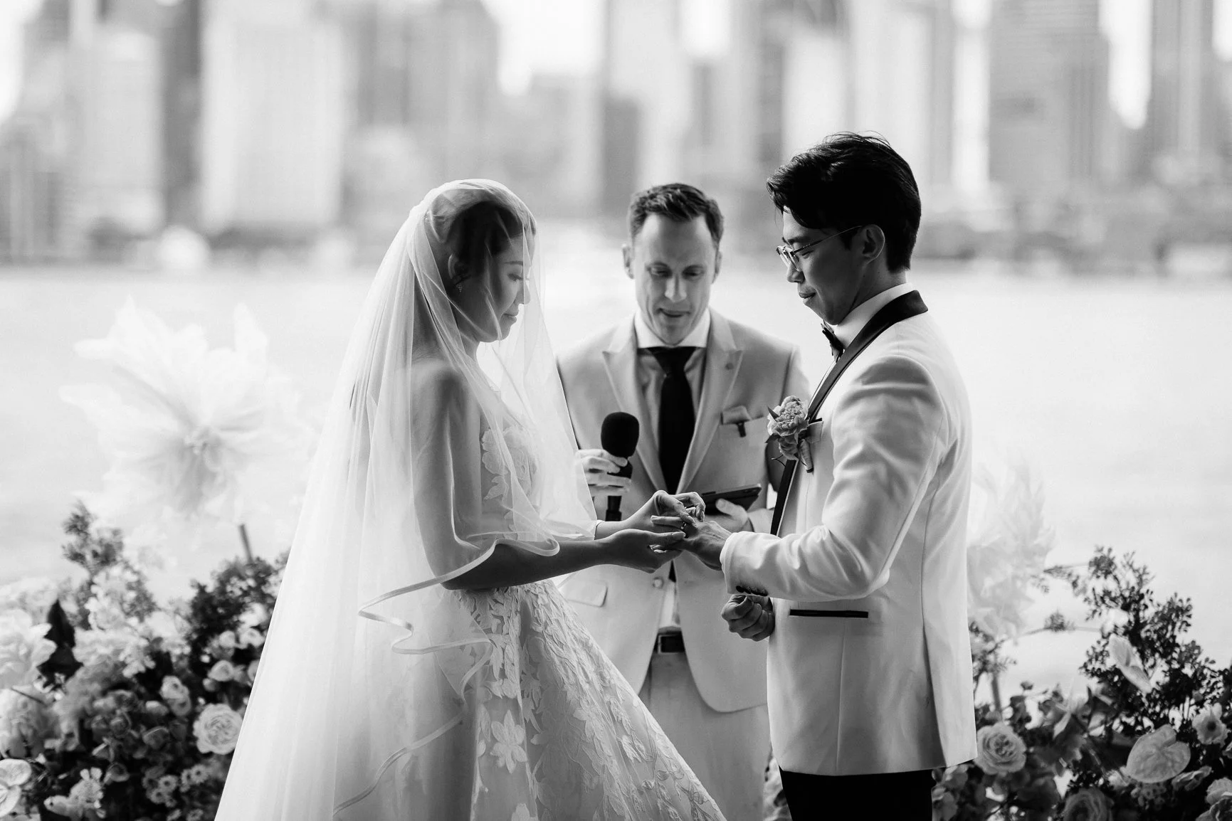 Ballyhoo-Photography_LA_Dockside_Sydney-Wedding_00063.jpg