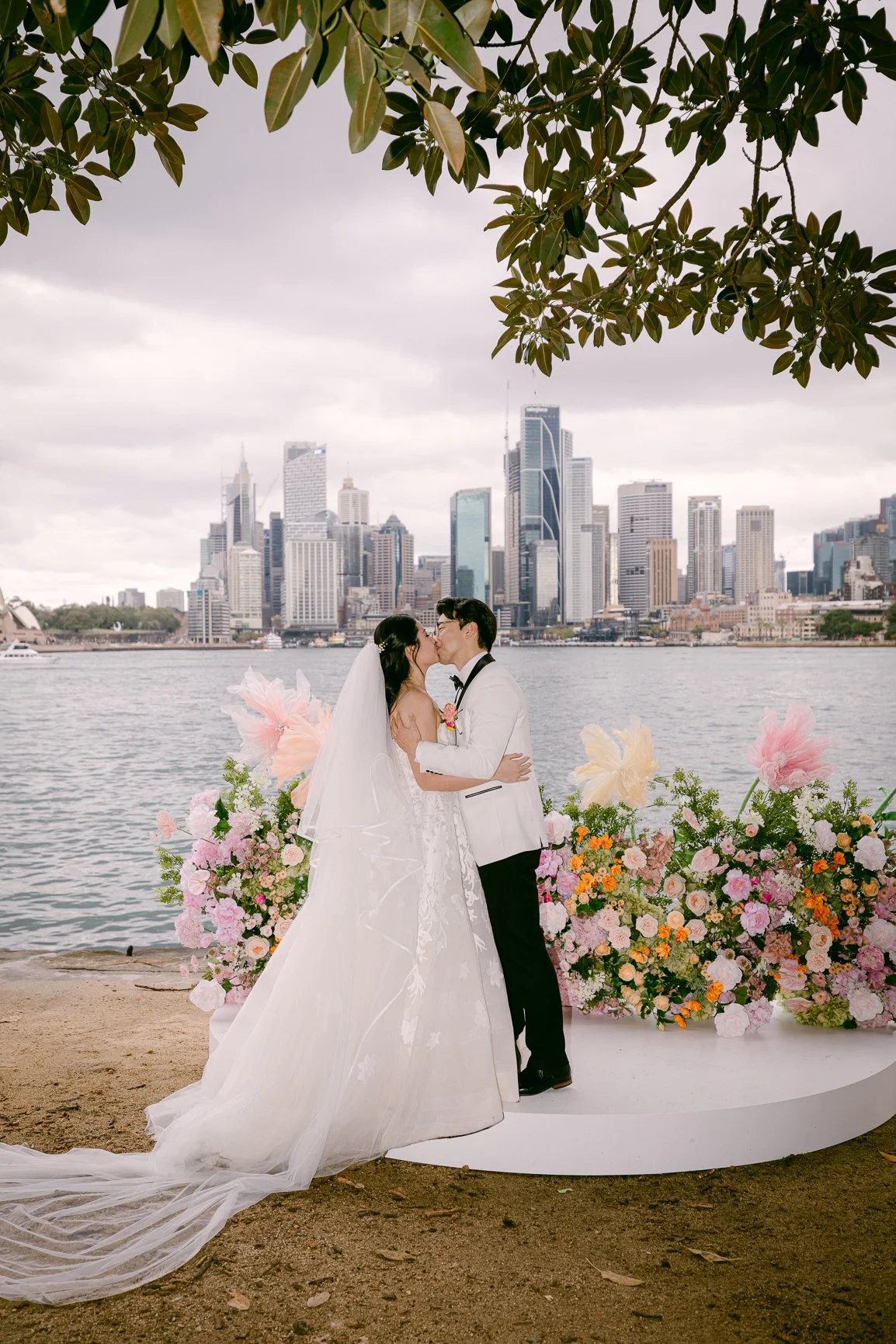 Ballyhoo-Photography_LA_Dockside_Sydney-Wedding_00066.jpg