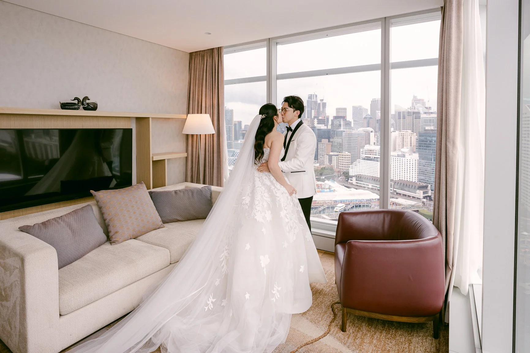 Ballyhoo-Photography_LA_Dockside_Sydney-Wedding_00028.jpg