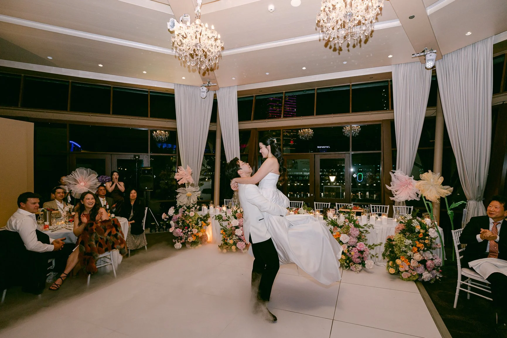 Ballyhoo-Photography_LA_Dockside_Sydney-Wedding_00118.jpg