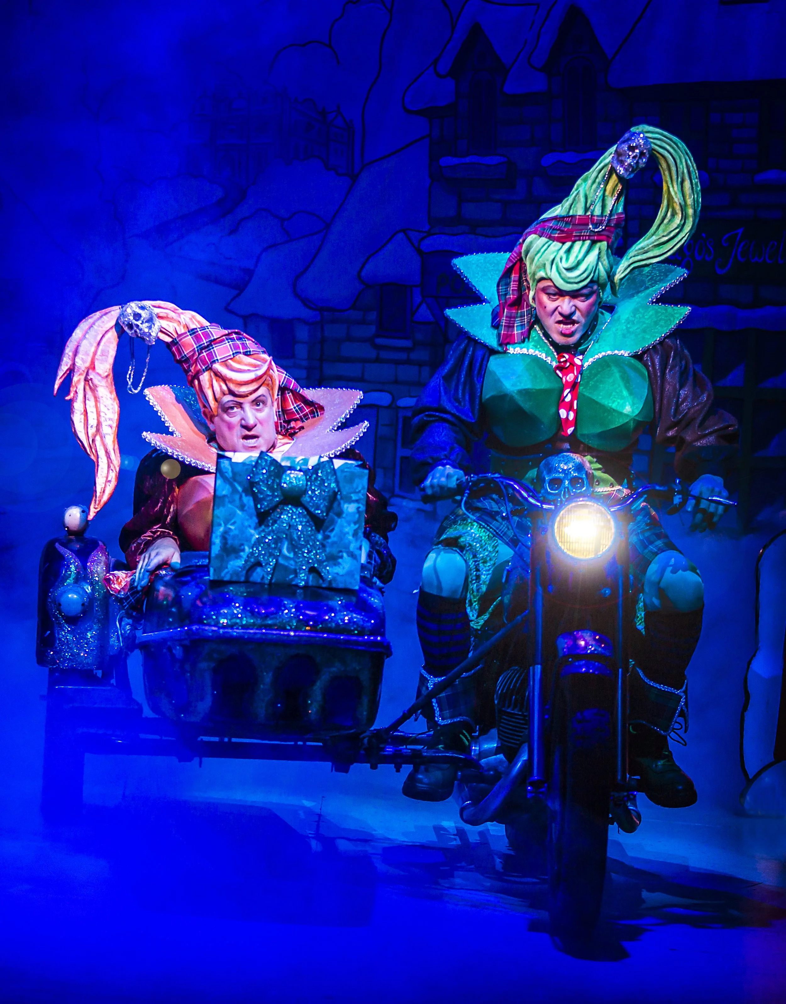 drag queens in car.jpg