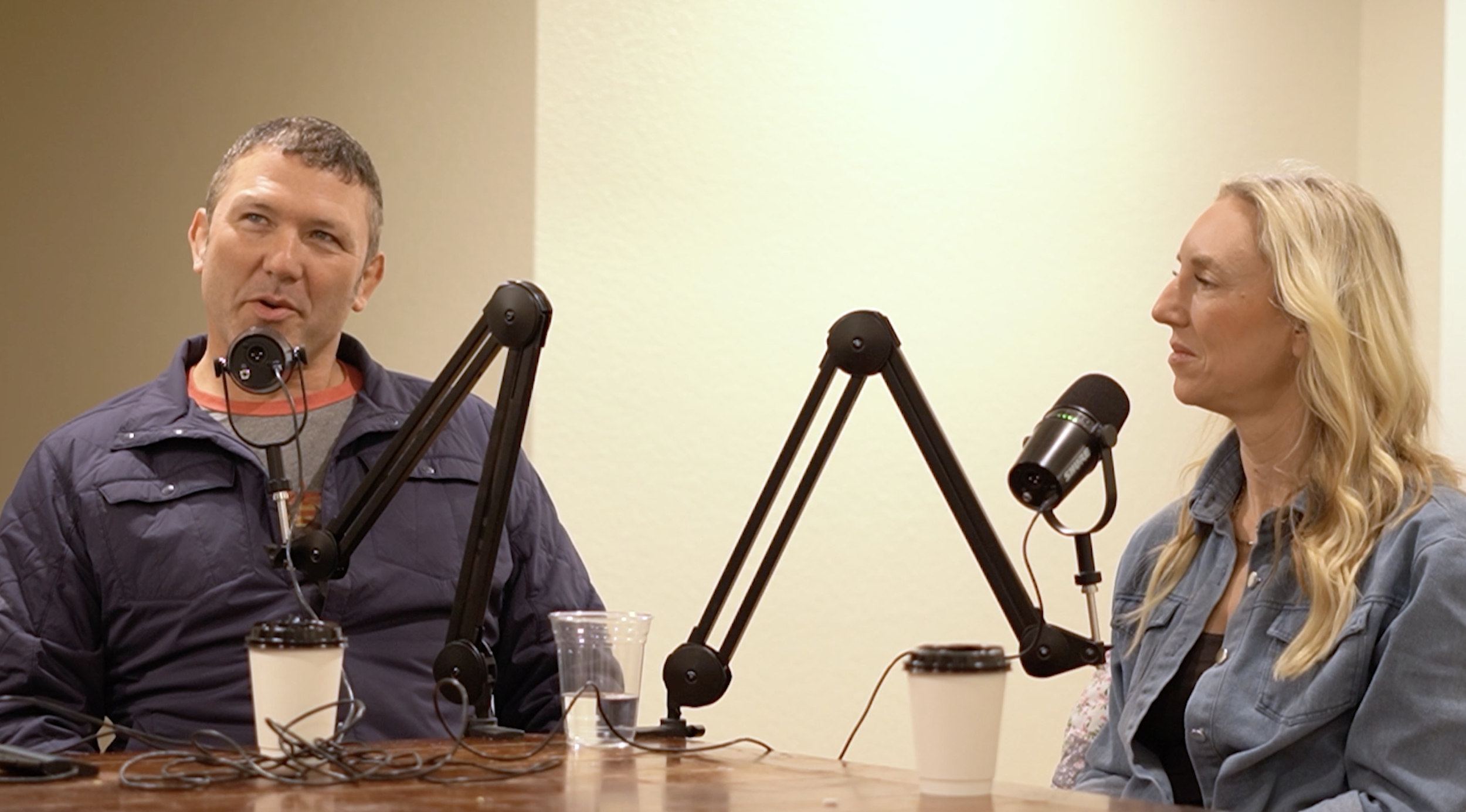 Ep. 320 The Extinction of Caribou on the Lower 48 and Are Mountain Lions a Threat to Humans?