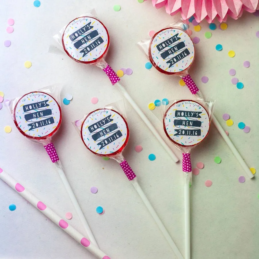 original_personalised-alcoholic-hen-do-lollipops-1.jpg