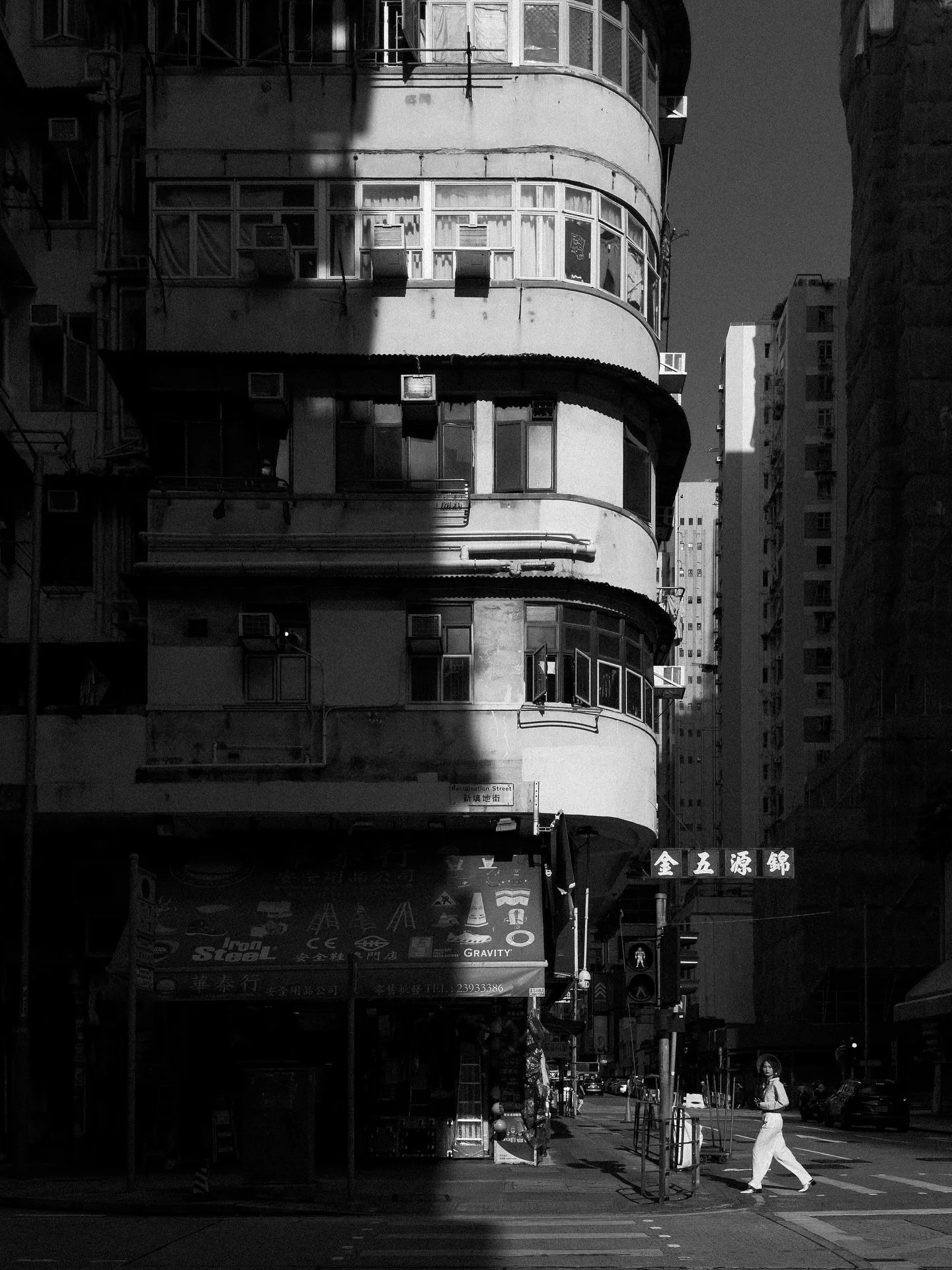 &quot;I Remember You&quot;: (2/2) Throwback to the traveling exhibition in Paris and Seoul. A visual memoir dedicated to the rapidly disappearing old neighborhoods of Hong Kong. Forever thankful for the team who made it happen 🤍
.
Curator: @isolde_b