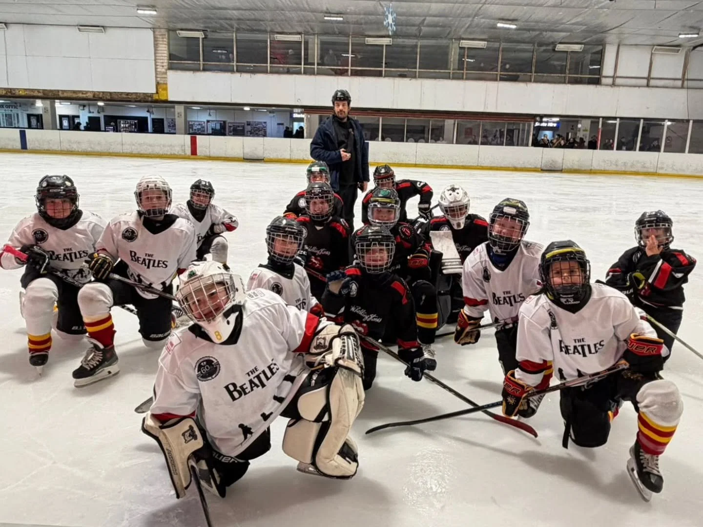 A great time was had by all at @bradford_ice_arena on Saturday as it staged a special Gala to help kick-start the celebrations of its 60th anniversary! 

Our Bulldogs Under-10s were there to help the event go with a swing, facing off against each oth