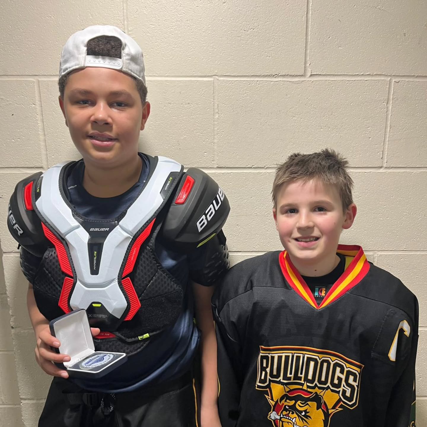 𝗝𝗨𝗡𝗜𝗢𝗥 𝗥𝗘𝗩𝗜𝗘𝗪! 

Short review this week as just the one game, which saw our Under-14s head to Ice Sheffield to take on Sheffield Ice Hockey Academy 

The pups fought hard throughout the entire 45 minutes, trailing 5-0 after the first and 