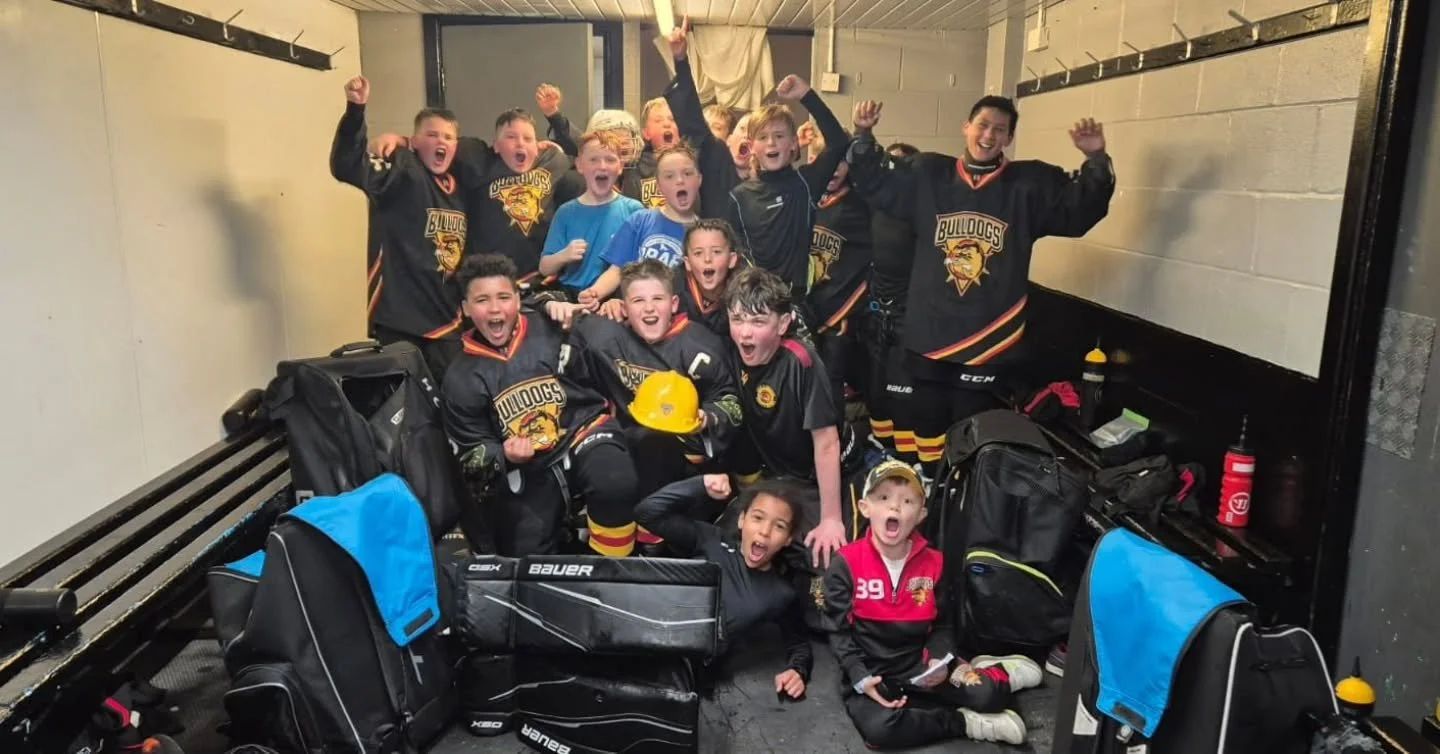 𝗝𝗨𝗡𝗜𝗢𝗥 𝗥𝗘𝗩𝗜𝗘𝗪 !
(a bit later than normal - but well worth the wait, we think!)

It was a weekend to remember for 𝗕𝘂𝗹𝗹𝗱𝗼𝗴𝘀 𝗨𝗻𝗱𝗲𝗿-𝟭𝟮𝘀 - who capped off a season of progression and development by saving their best until the ve