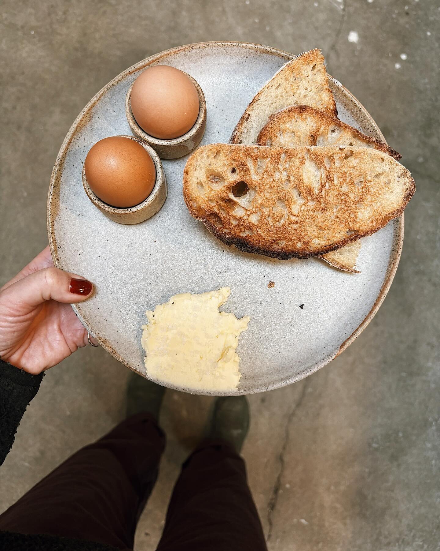 Such a lovely breakfast buzz this morning&hellip; Shannon @pots_and_paper popped in with our gorgeous new bowls and egg cups&hellip; We have boiled eggs and soldiers on the new breakfast menu along with croissants filled with trout and organic leaves