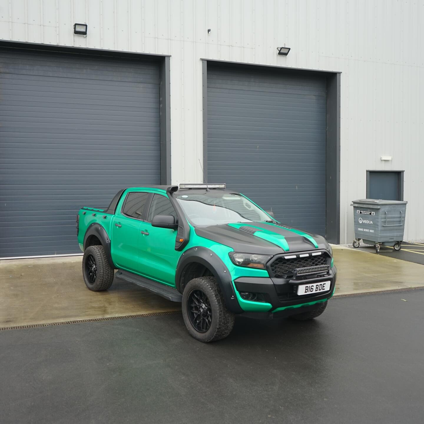 This Ford Ranger Has Had Several Transformations With Us, This Time We Stripped The Old Matt Black Wrap And Gave It A New Look With 3M&rsquo;s new High Gloss Green Envy. @3mfilmsuk 

Need A Vehicle Branding? 

Get In Touch And Let Us Transform Your V