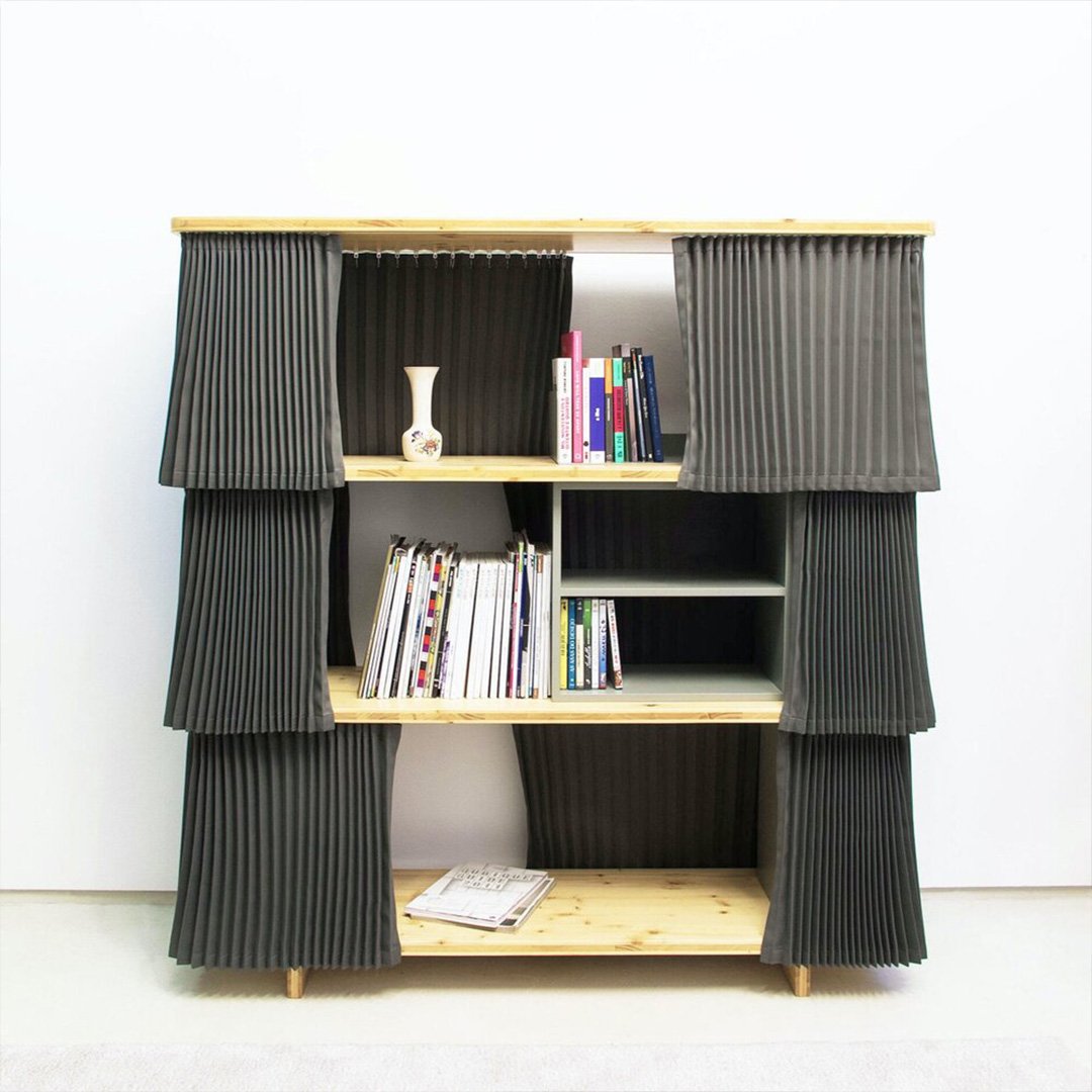 Piurra Furnituring
Strategy for a furniture brand. In this project, we supported Piurra num processo de spin-off 's creative director in a spin-off process and in the establishment of the brand as an independent company. After diagnosi