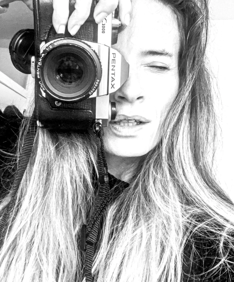  
 
  Mafalda Lencastre   
 Consulting and business strategy for Mafalda Lencastre's new project "Imagens de Verdade", based on her photography practice.

Over four sessions, we defined the business idea and strategic principles for its implementatio