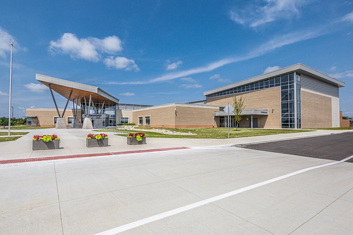 Ray Crowe Elementary - Exterior from Front Drive-1.jpg