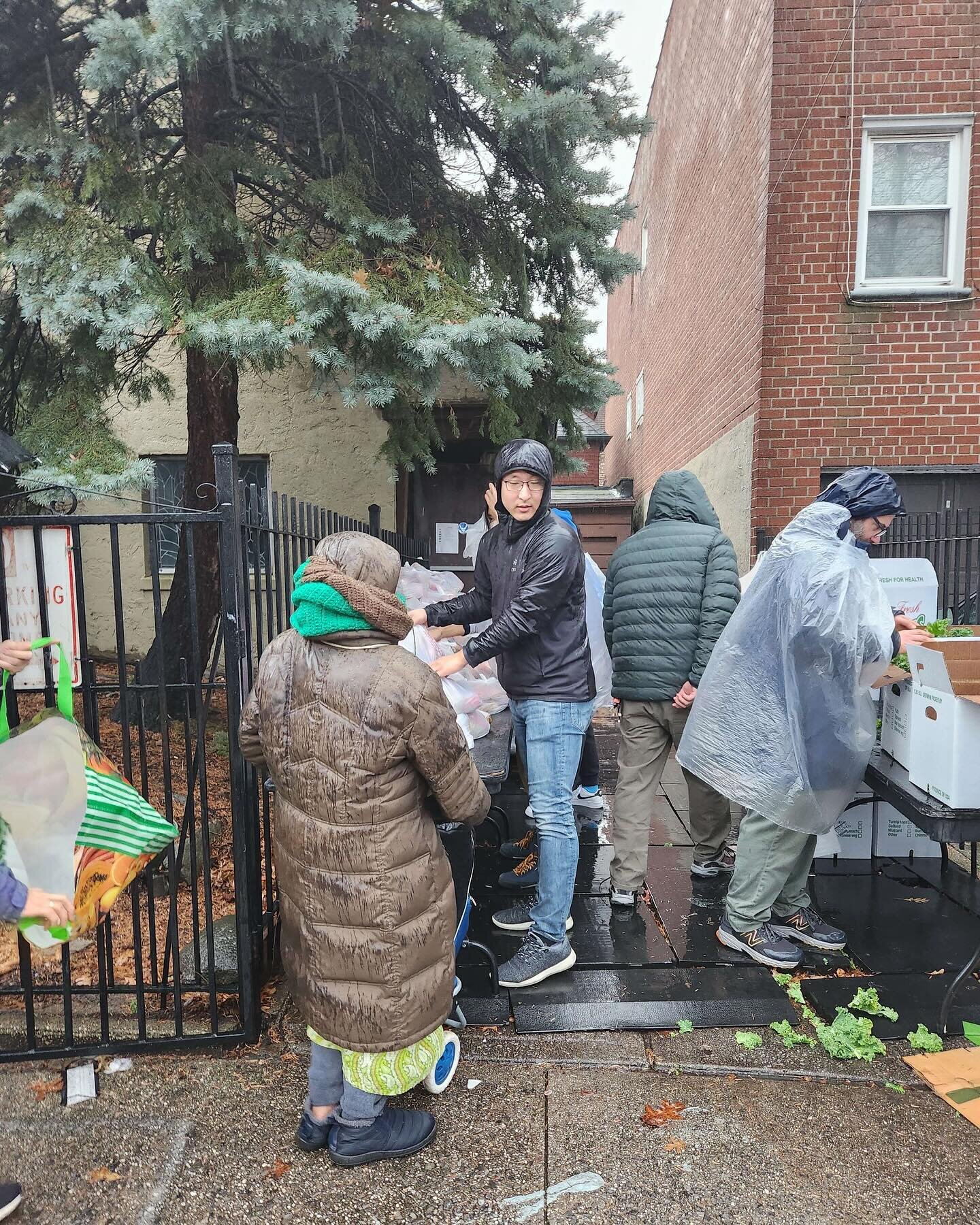 #throwback to a rainy pantry day last month! Come serve our neighbors together this Saturday Feb 10th as we package and distribute groceries at Stacey&rsquo;s Pantry.