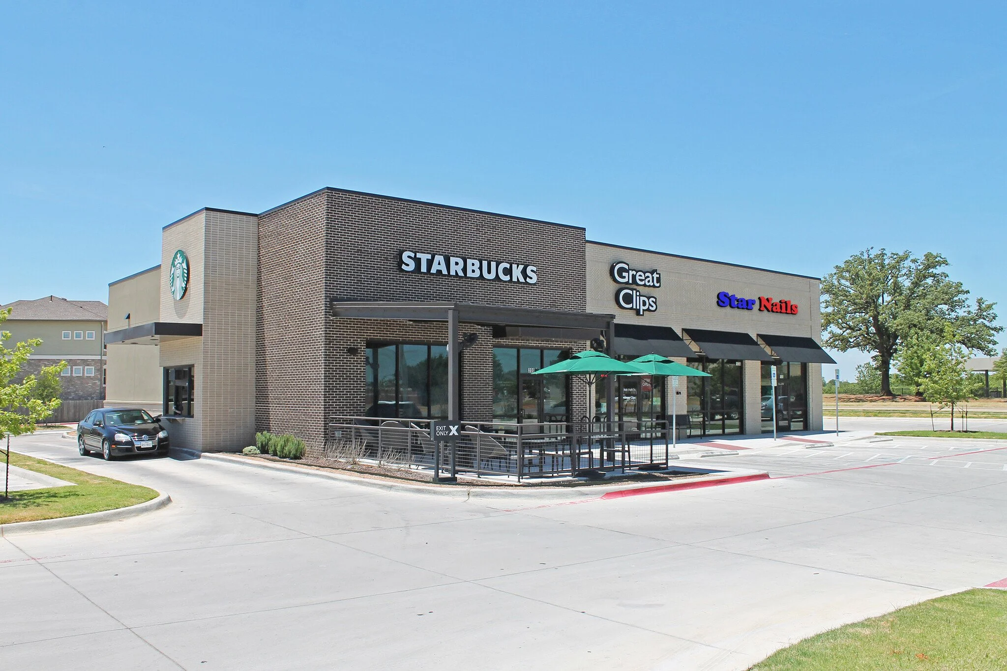 1036-S-Broadway-St-Joshua-TX-IMG_0304-v2-2-LargeHighDefinition.jpg