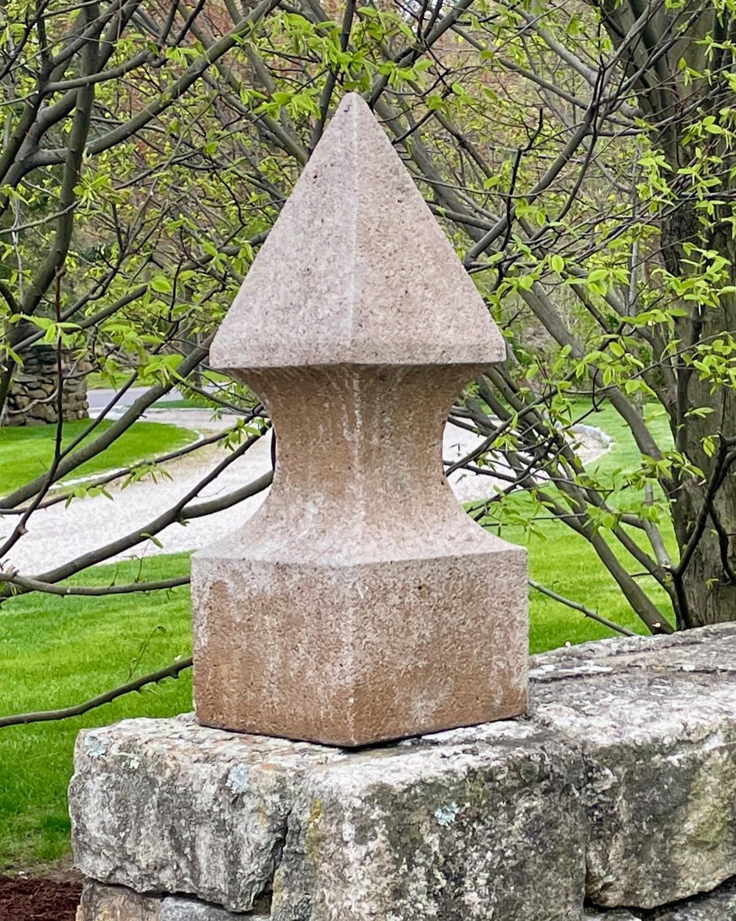 We were thrilled to find a pair of garden ornaments in the classical shape of an obelisk. A striking addition to the garden - perfect atop gate posts or on the ends of a stone wall.  Indoors on a table they add a dramatic and elegant symmetry. 🌳

*

