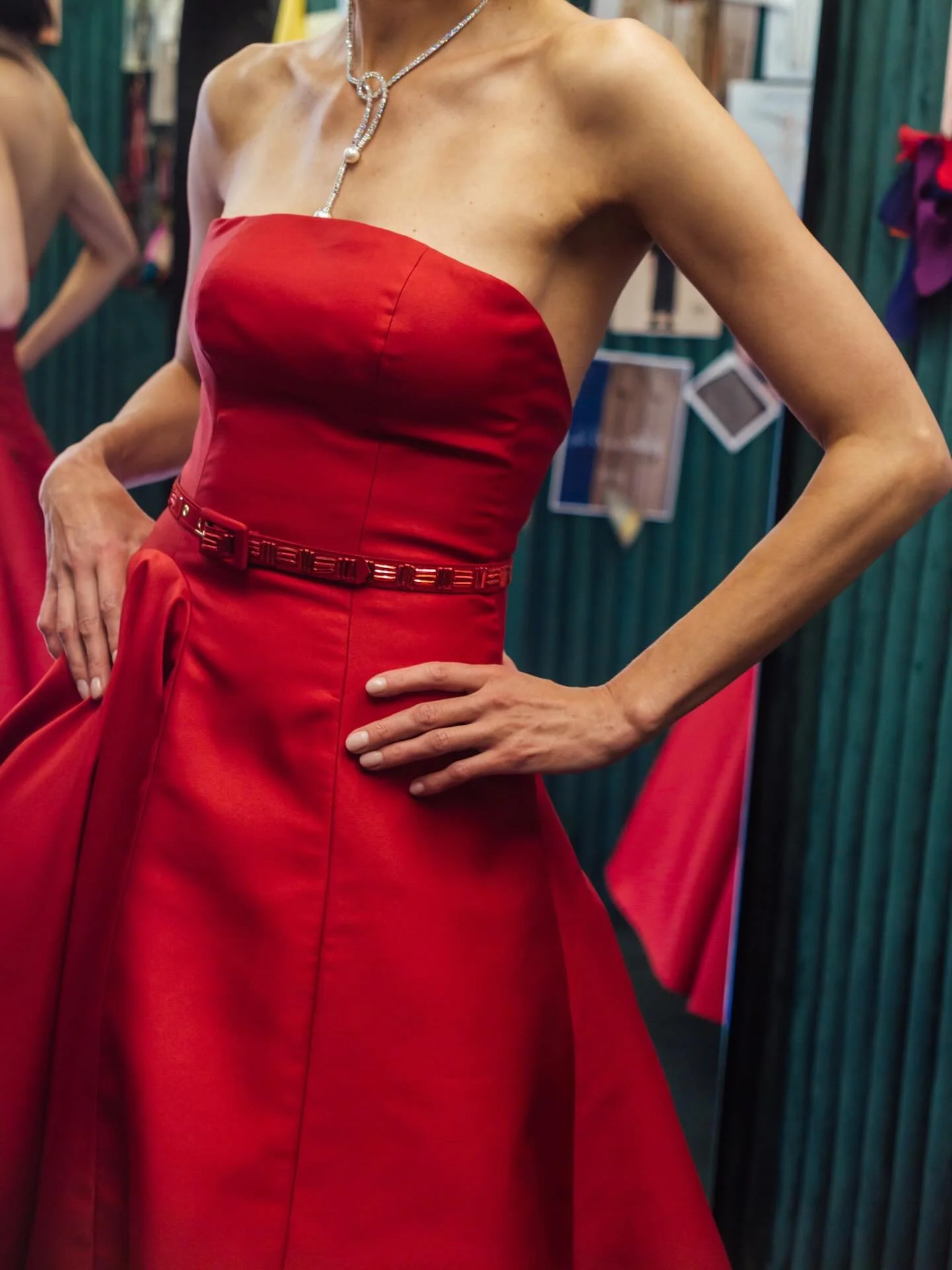 Oh Red, what a color to indulge in full romance. #OneofOne #GuinandCondesa