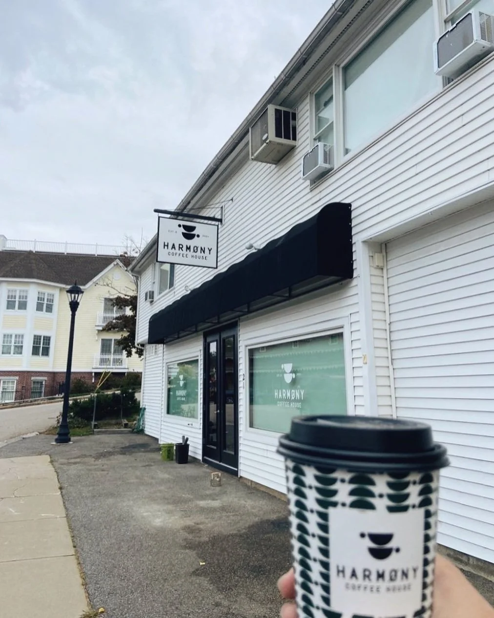 5 Best Coffee Spots In The Lakes Region — Experience the best of Winni