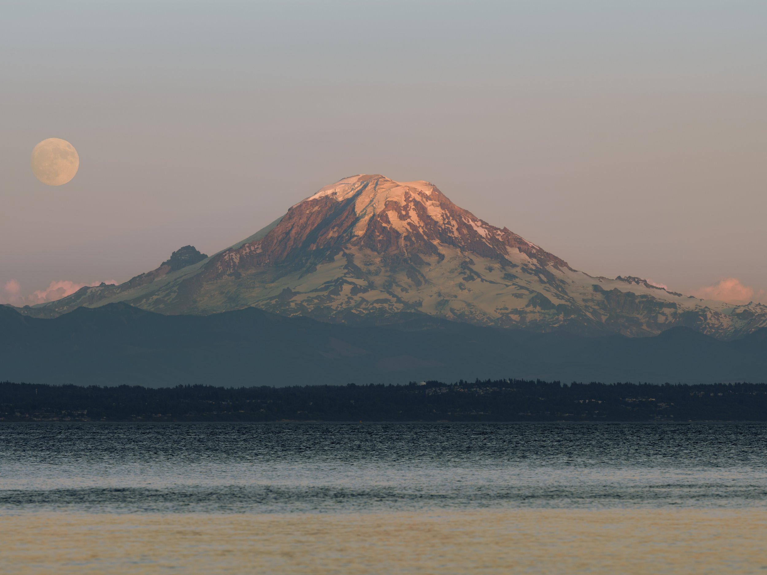 rainier moonrise 7-8-25 landscape.jpg