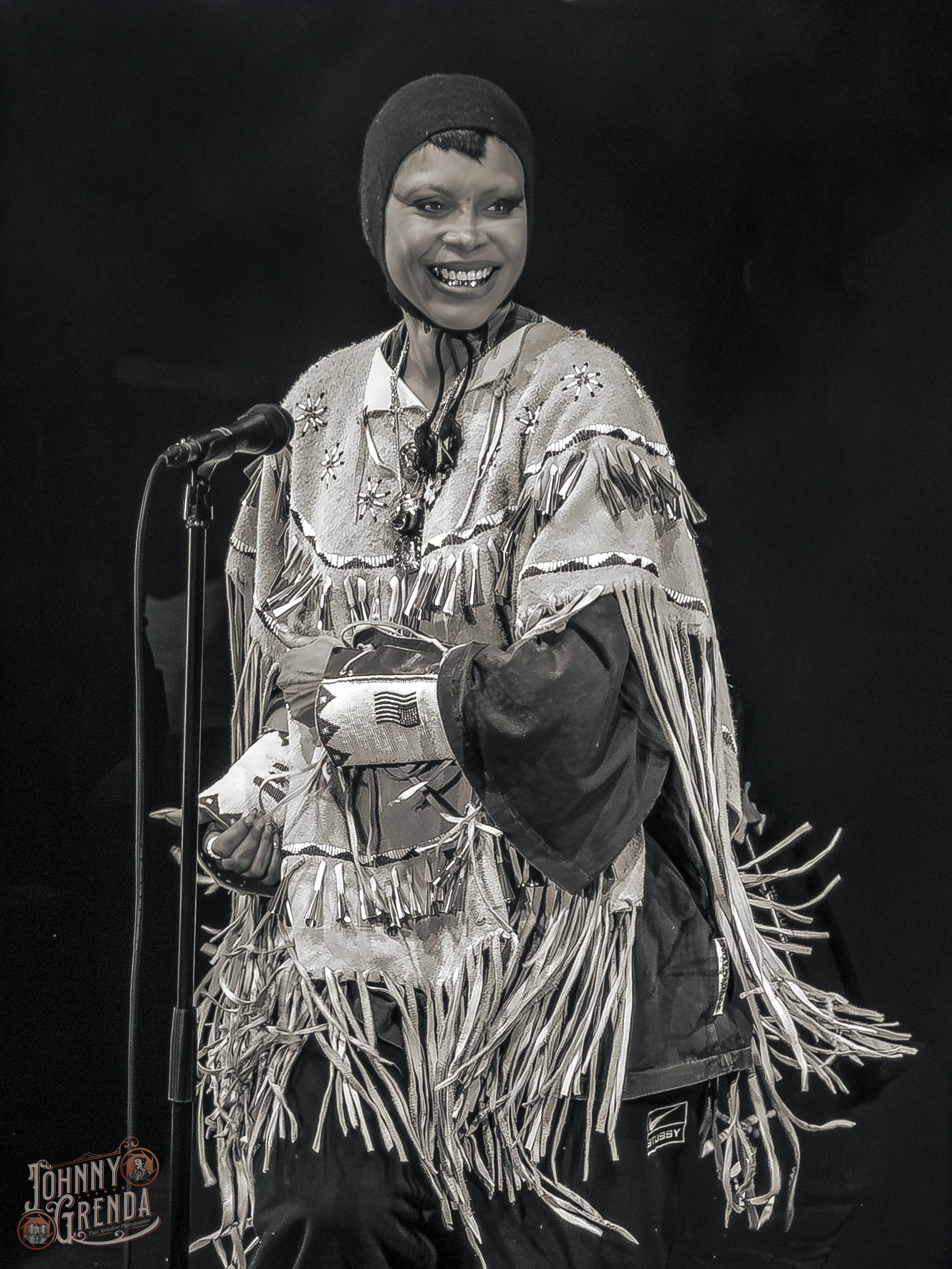 Erykah Badu-6.jpg