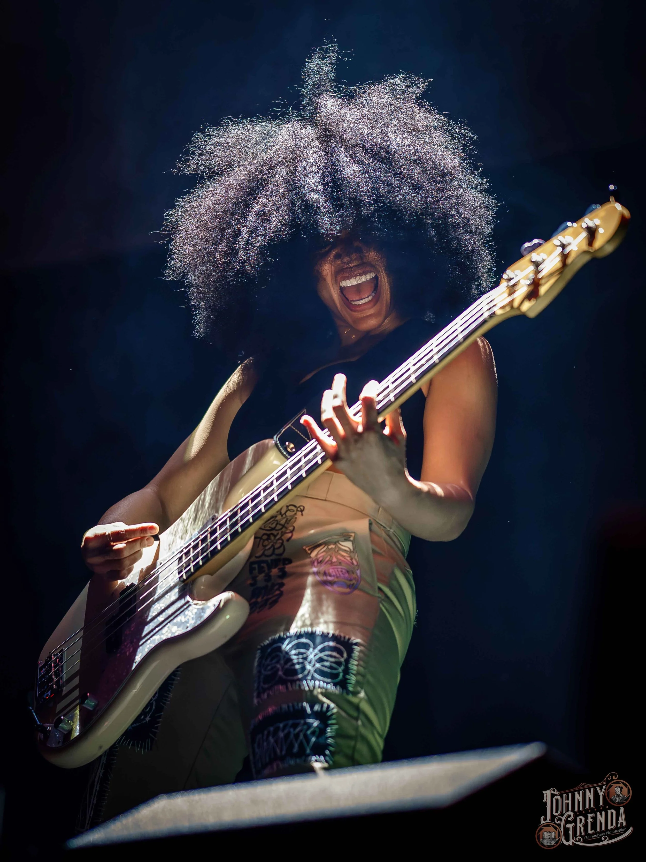 EnterShikari@LeedsFirstDirectArena10.2.24JohnnyGrenda-5.jpg