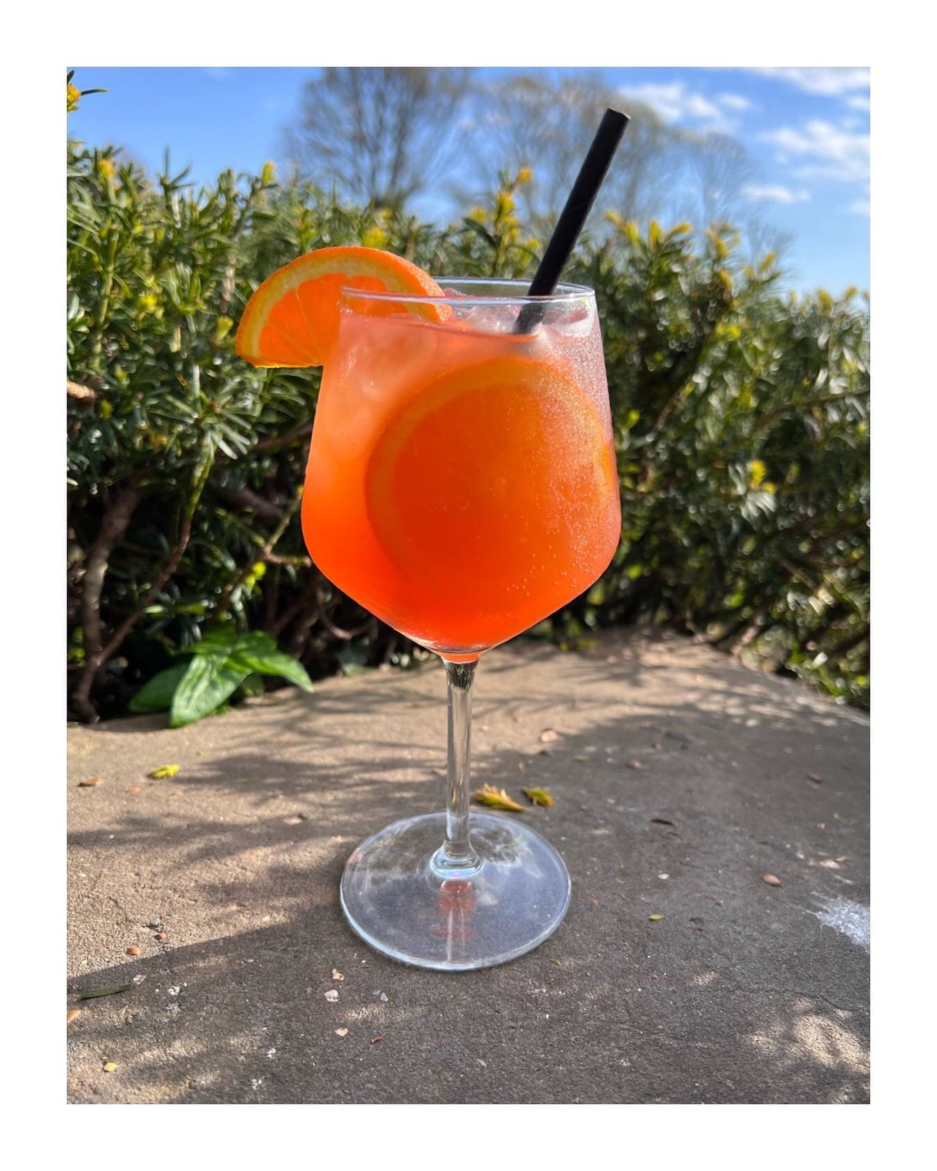 Tonight @suspiciouslyelvis is on at @brightonopenairtheatre and we have some fab pre party drinks lined up for you! 

Treat yourself to a delicious Aperol Spritz, G&amp;T or an ice cold pint of Amstel. 
Enjoy on the terrace or have it to take away! 
