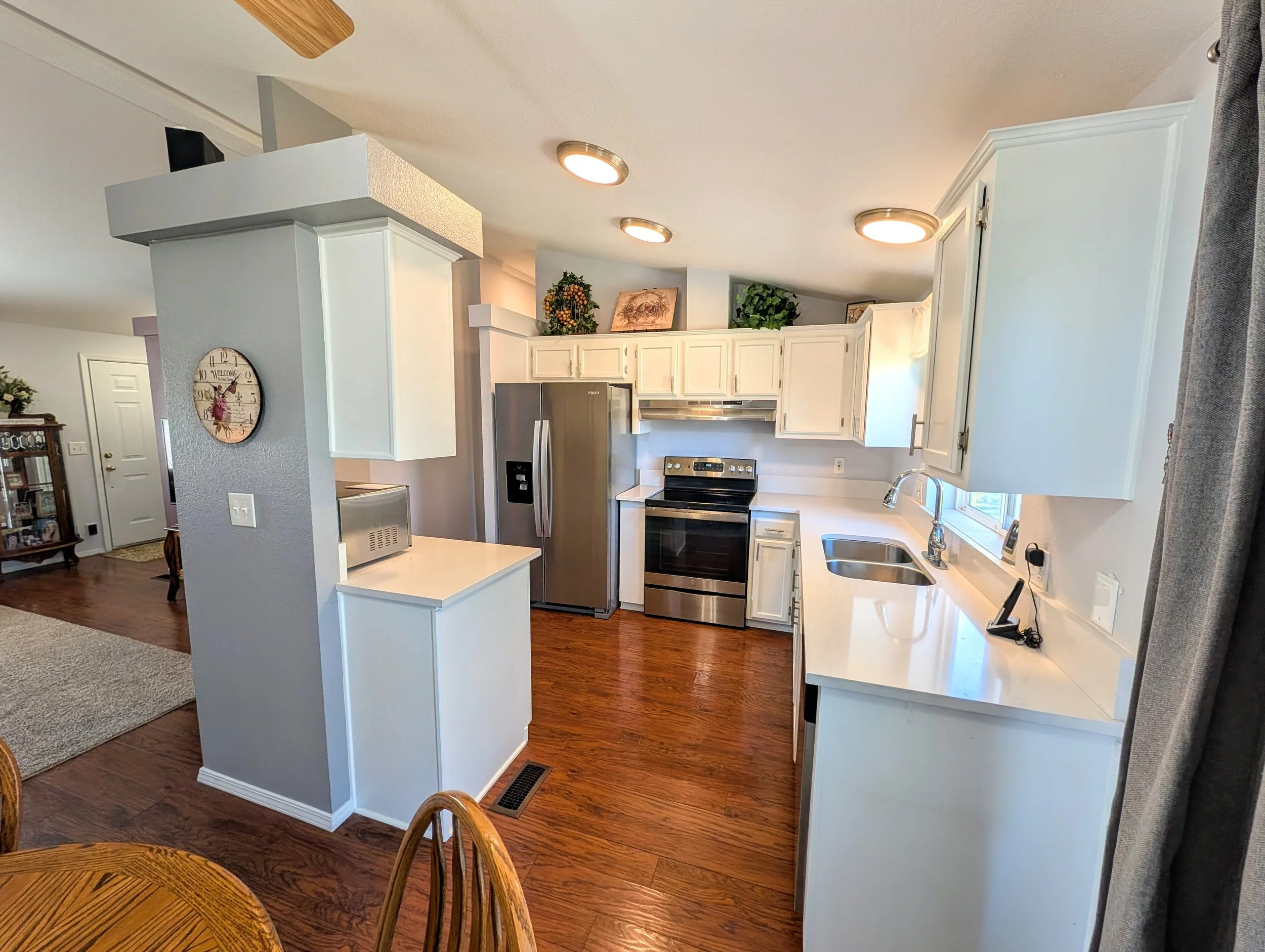 SB92_Kitchen_1.jpg