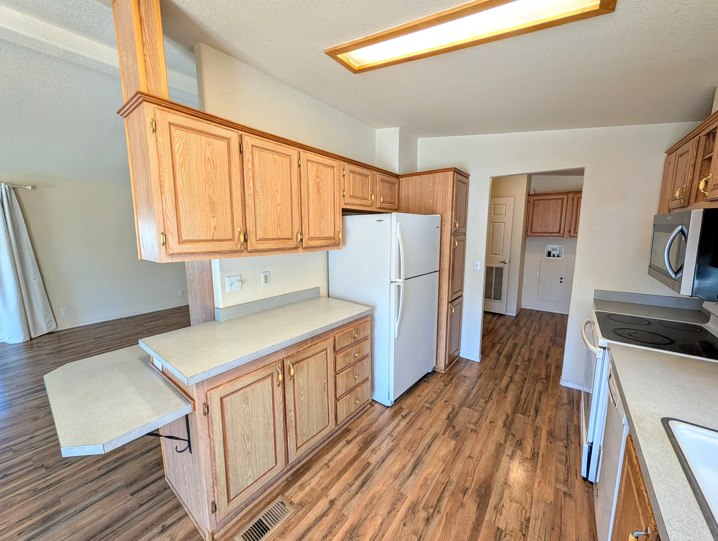SB57_Kitchen3.jpg