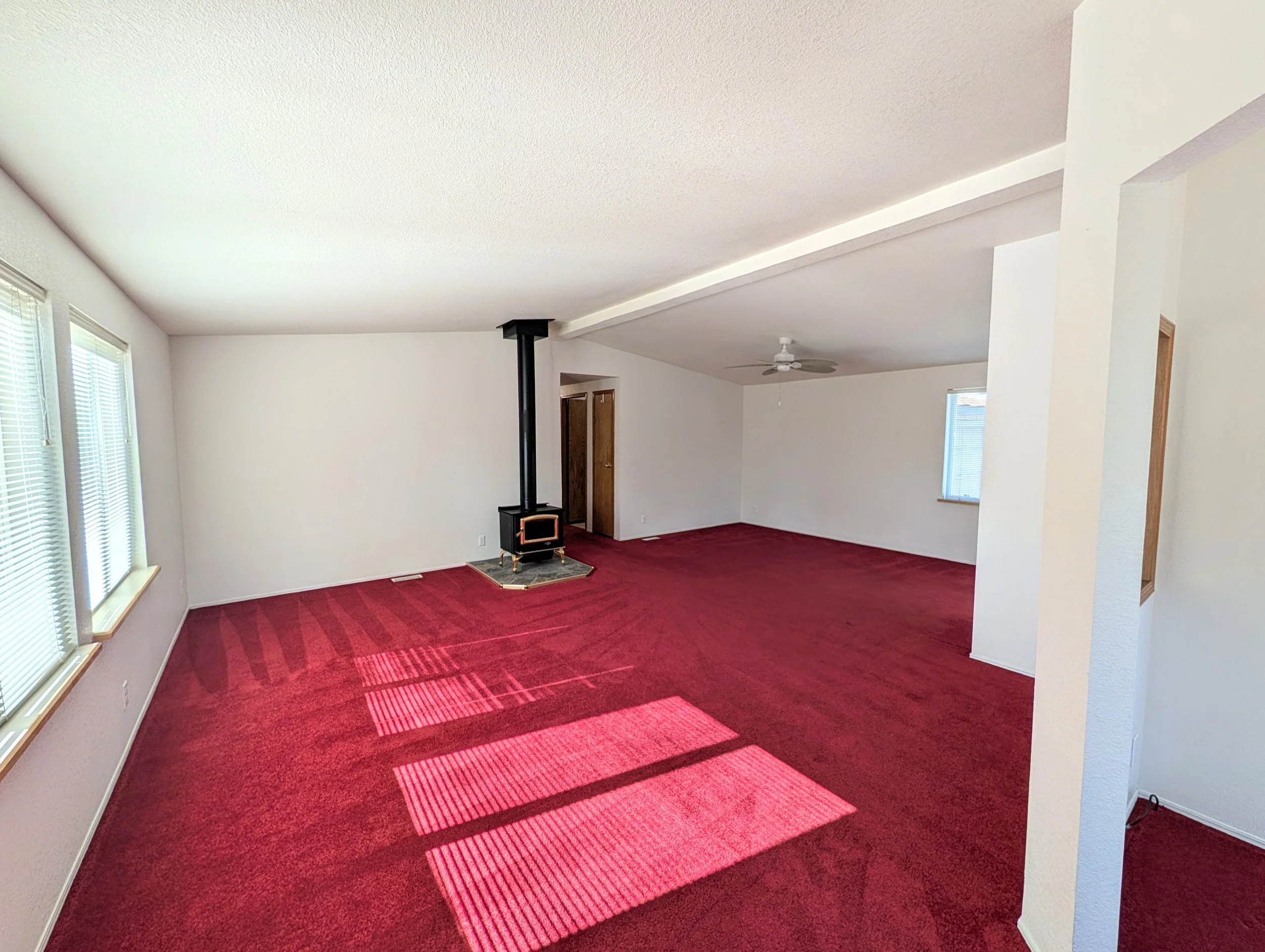 SB53_LivingRm.jpg
