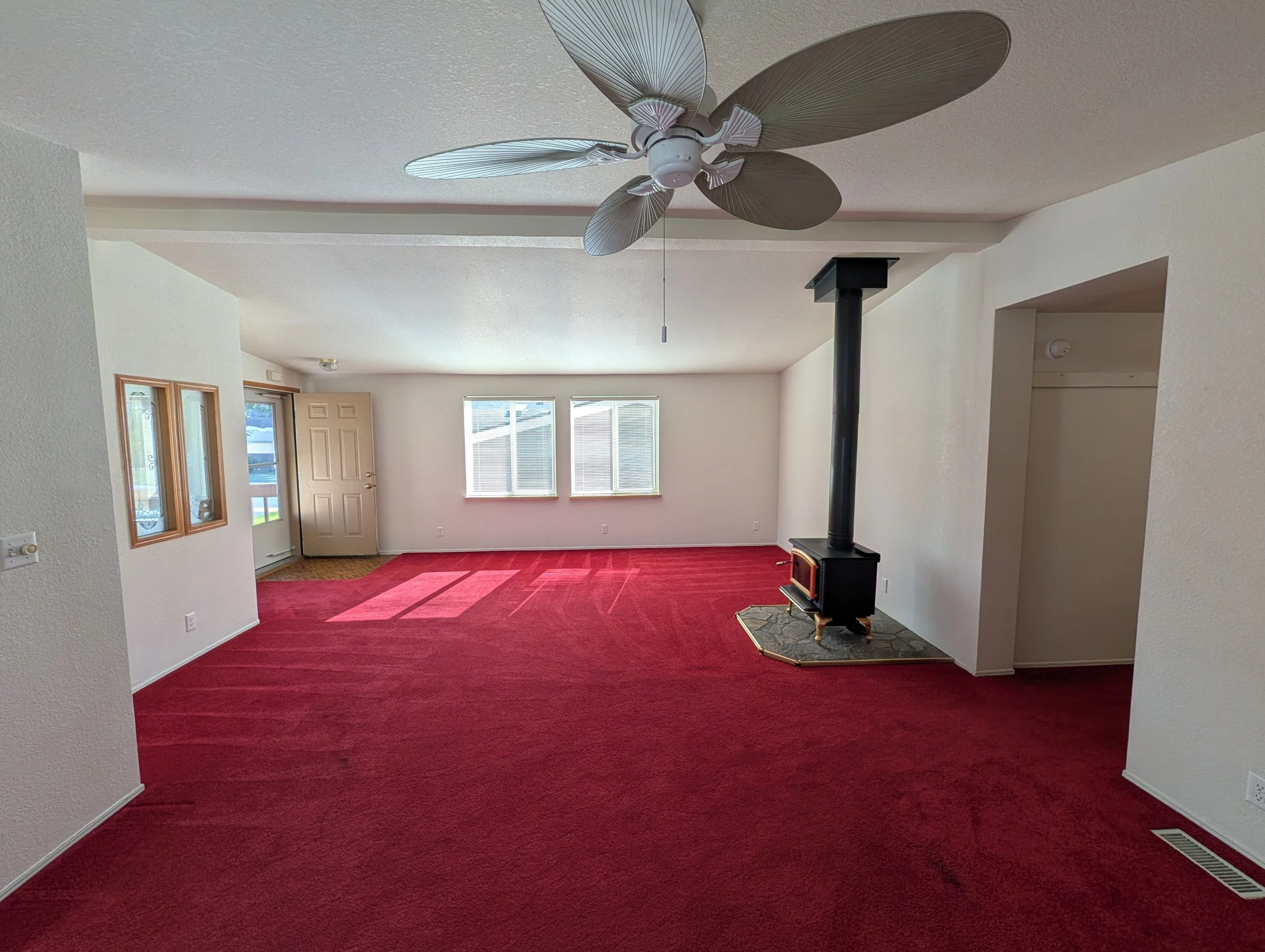 SB53_LivingRm3.jpg