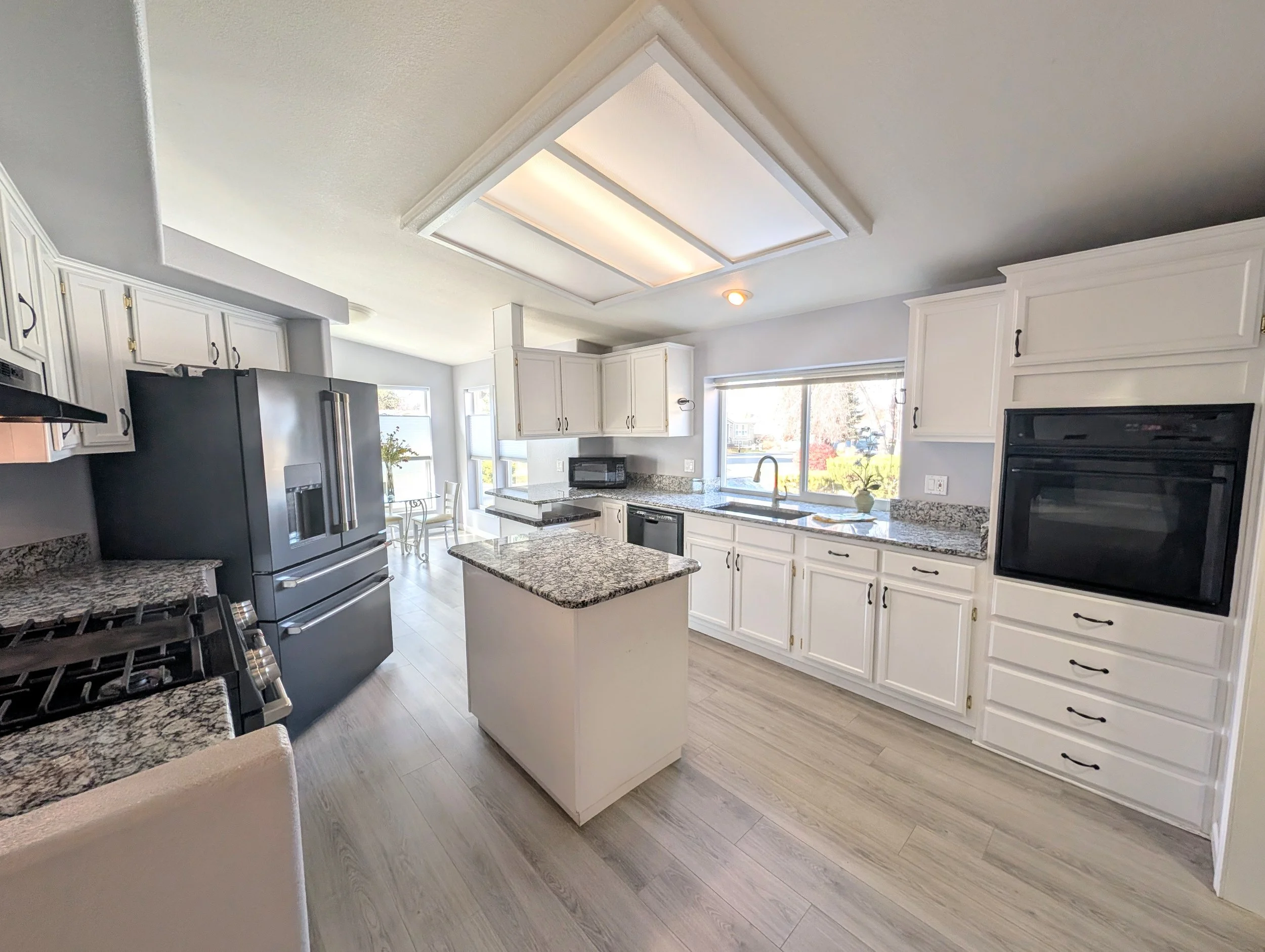 SB71_Kitchen_2.jpg