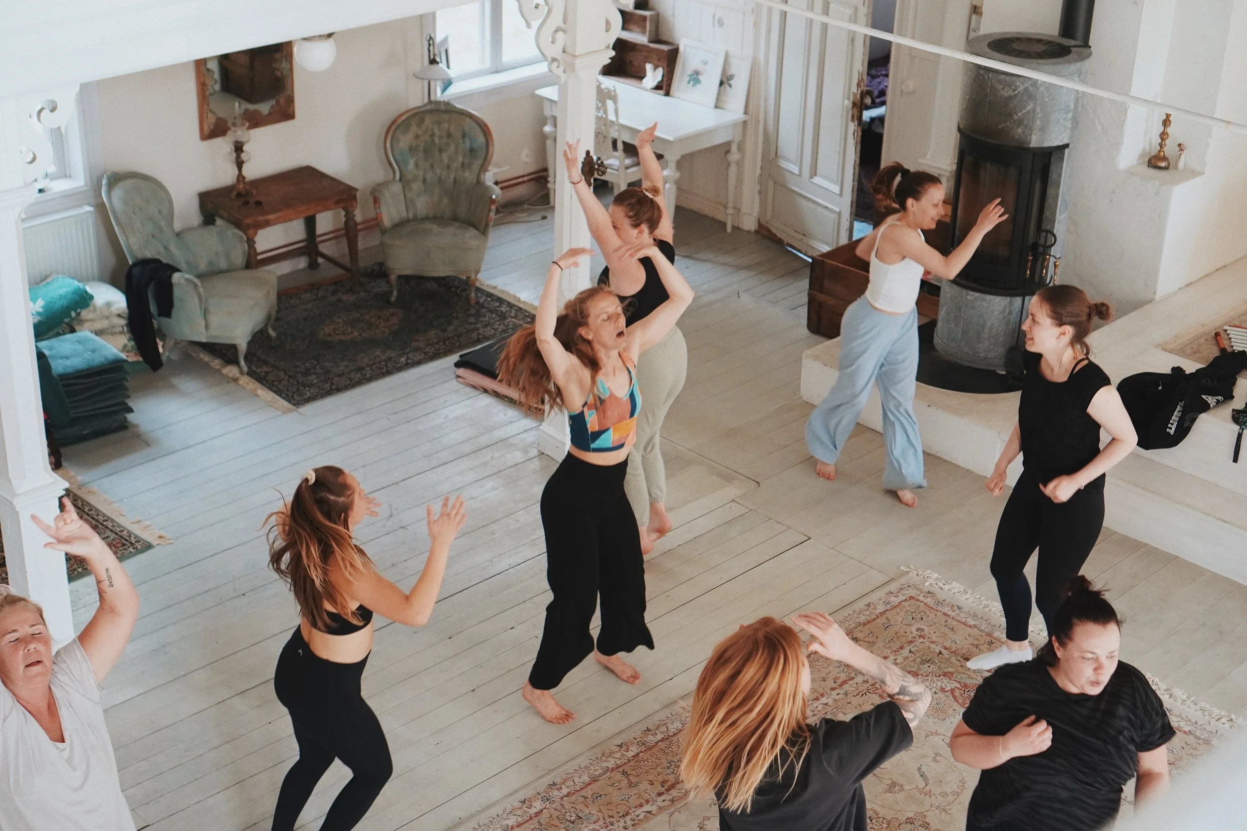 Ett Frigörande Retreat Dans.jpg