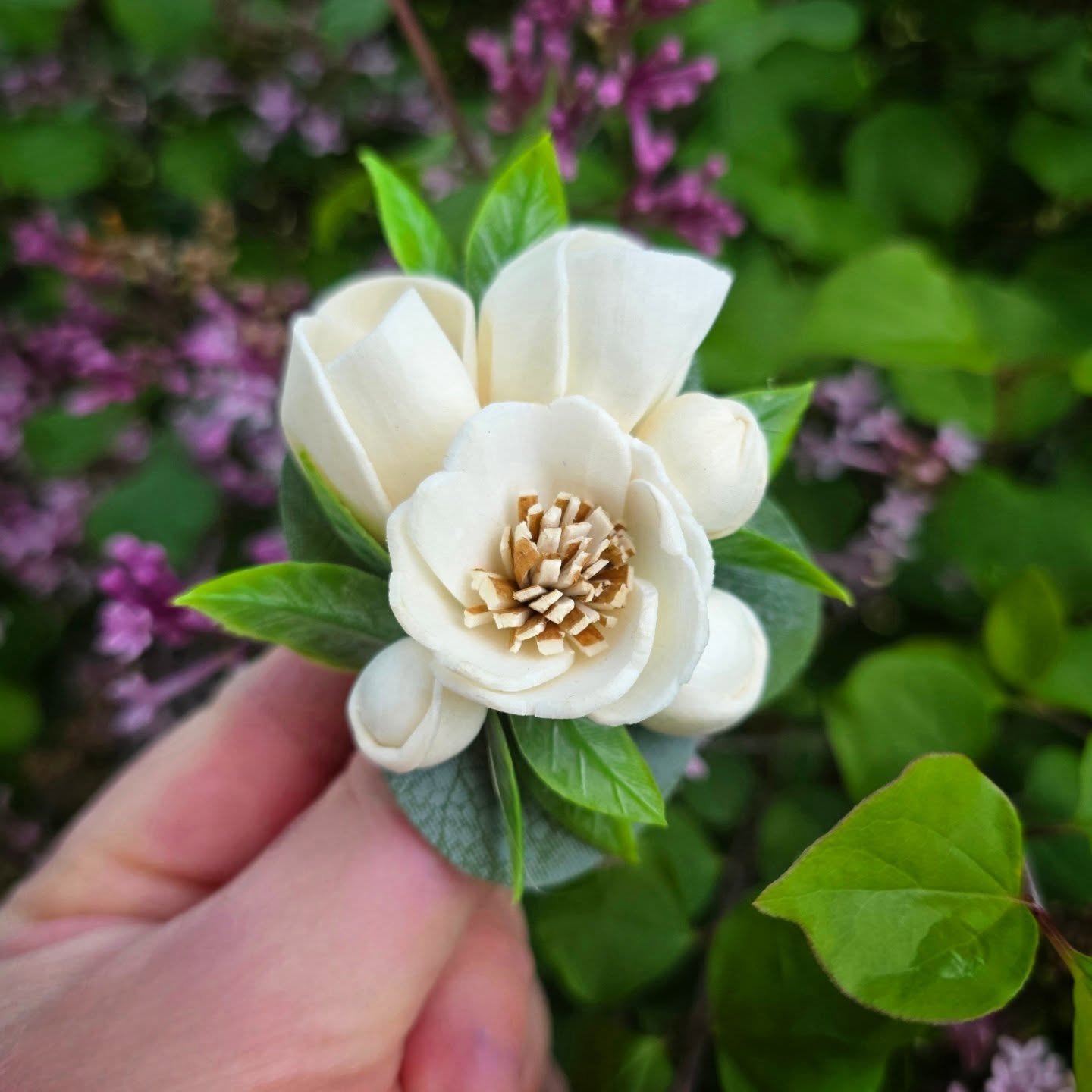 💐NEW PRODUCT ALERT💐 Wood Flower Brooches!

When I was out antiqueing with my husband a few weeks ago, I bought a couple really cool, vintage brooches. "Such a fun way to dress up an outfit!" I thought. Then I thought a little more. What a