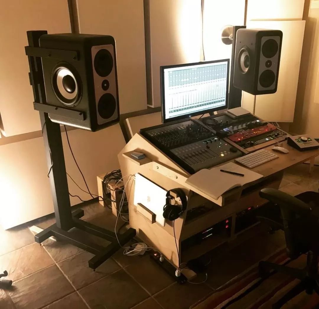 We have a view into a private studio, Phoenix AZ. It was designed, built, and commissioned by OSW. Speakers are @atc_pro_usa SCM 50ASL. Subs are @jlaudioinc Fathom F113V2. Furniture is @sterlingmodular123. Gear is @lynxstudiotechnology @warmaudio and