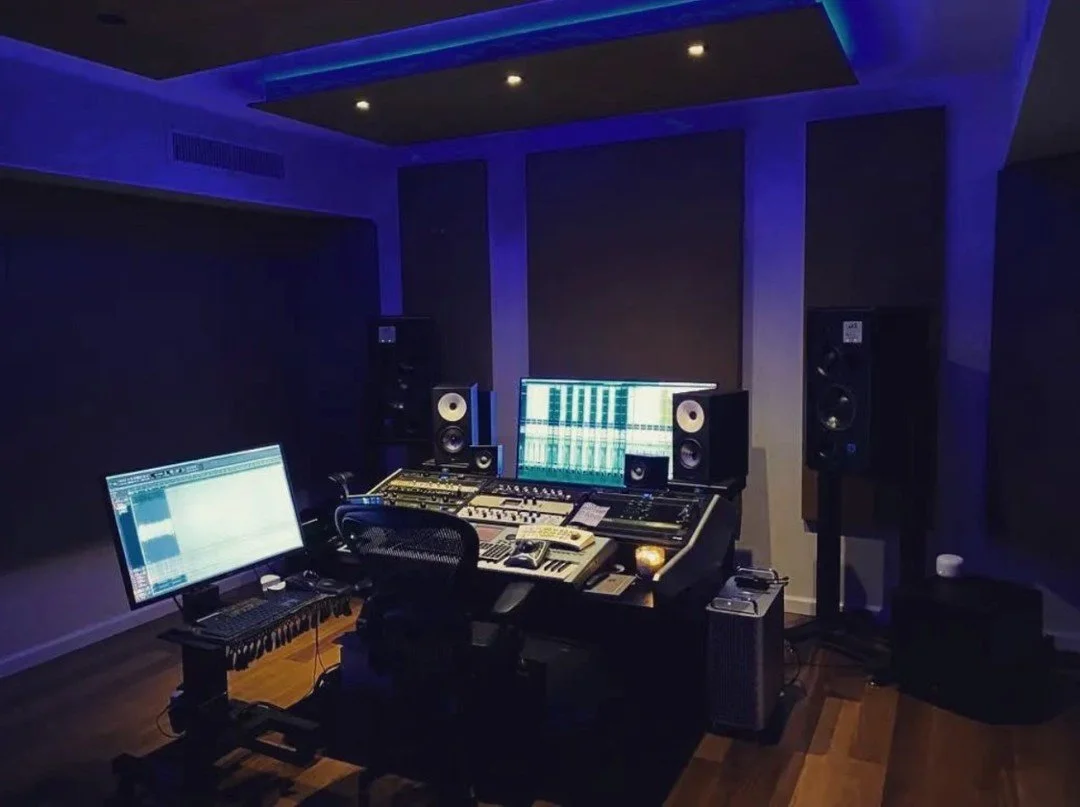 @veerdhaniram&rsquo;s studio is powered by precision, and his Sound Anchors stands keep his monitors exactly where they need to be &mdash; stable, isolated, and ready for the perfect mix.

Built for pros who demand accuracy, Sound Anchors stands are 