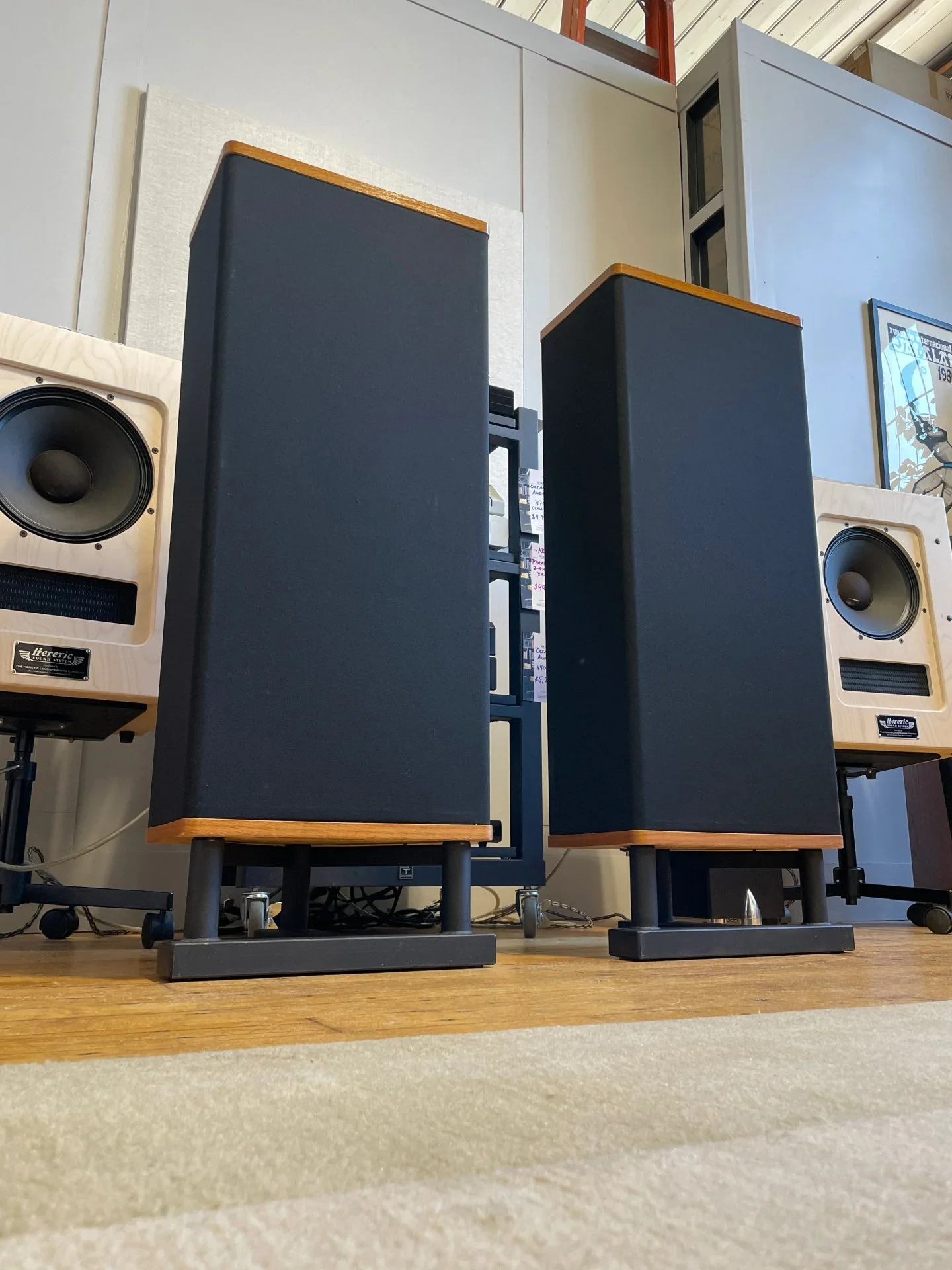 These stands for Vandersteen speakers are designed to deliver the stability and isolation high-end systems demand.

#soundanchors #speakerstand #speakersoundquality #improvespeakers #speakersound #montiorsoundquality #monitorstand #makespeakerssoound