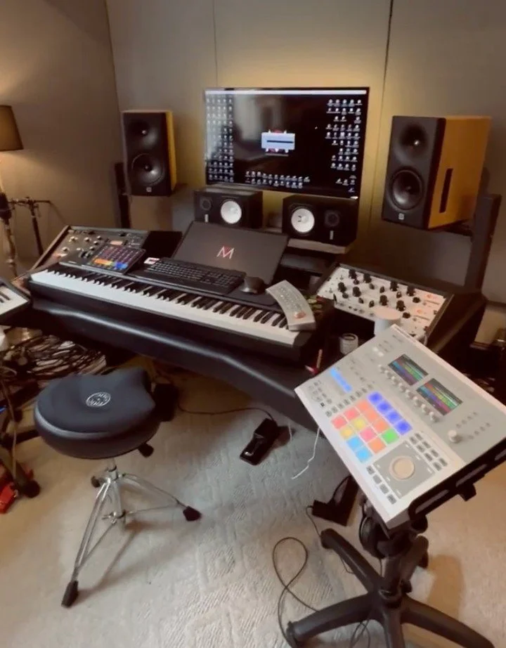 Caught this great studio view from a walkthrough by @gyom.composer, 4-Time Emmy&reg; Nominee, composer, producer, and self-proclaimed studio geek.

Sound Anchors stands holding it down in the back, built to stay solid and let the focus stay on the mu