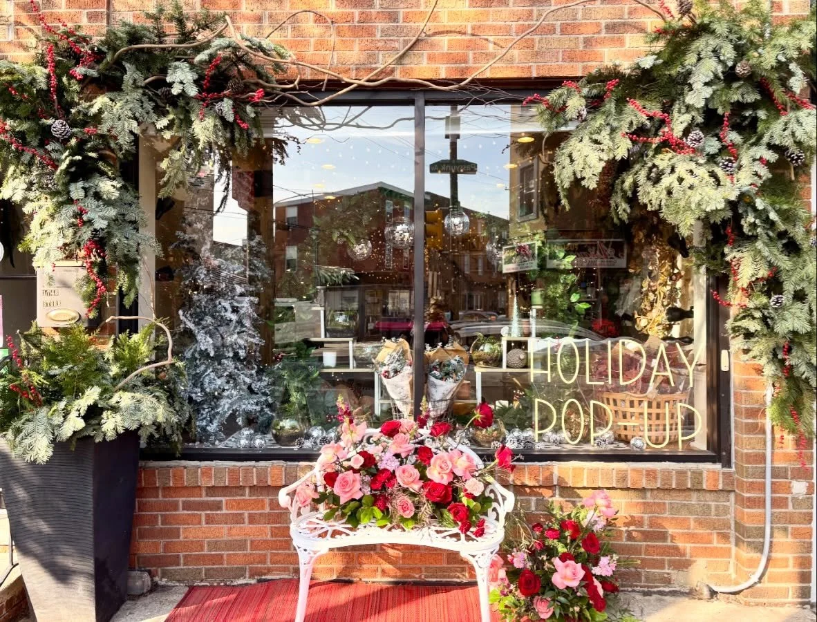 We are having so much fun at our pop-up! Come shop all holiday gifts, fresh and dried bouquets, candles, tapers, garlands, wreaths, + so much more 🎄💐🎁

📍1746 East Passyunk Ave
